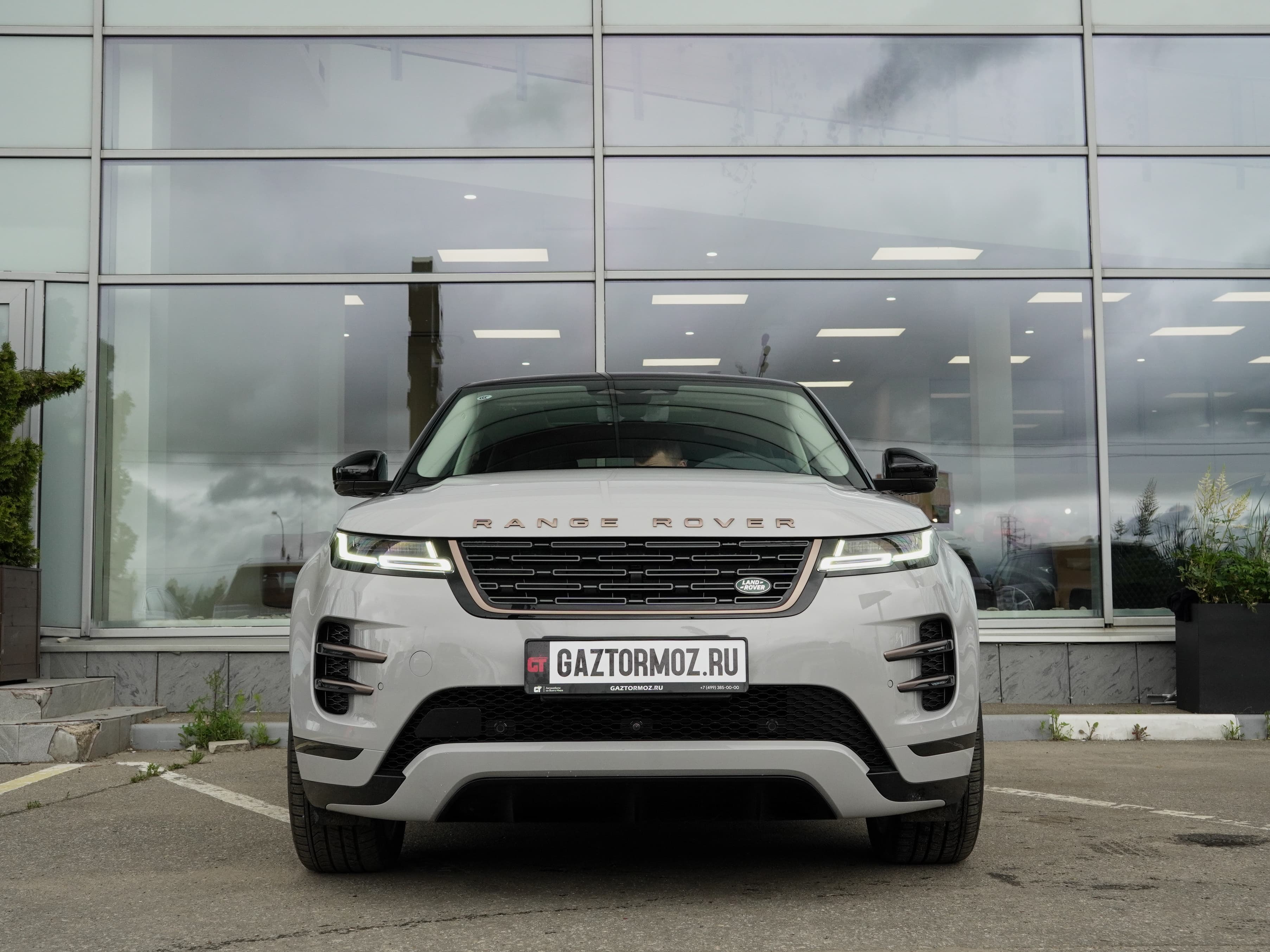 Land Rover Range Rover Evoque — фото 2