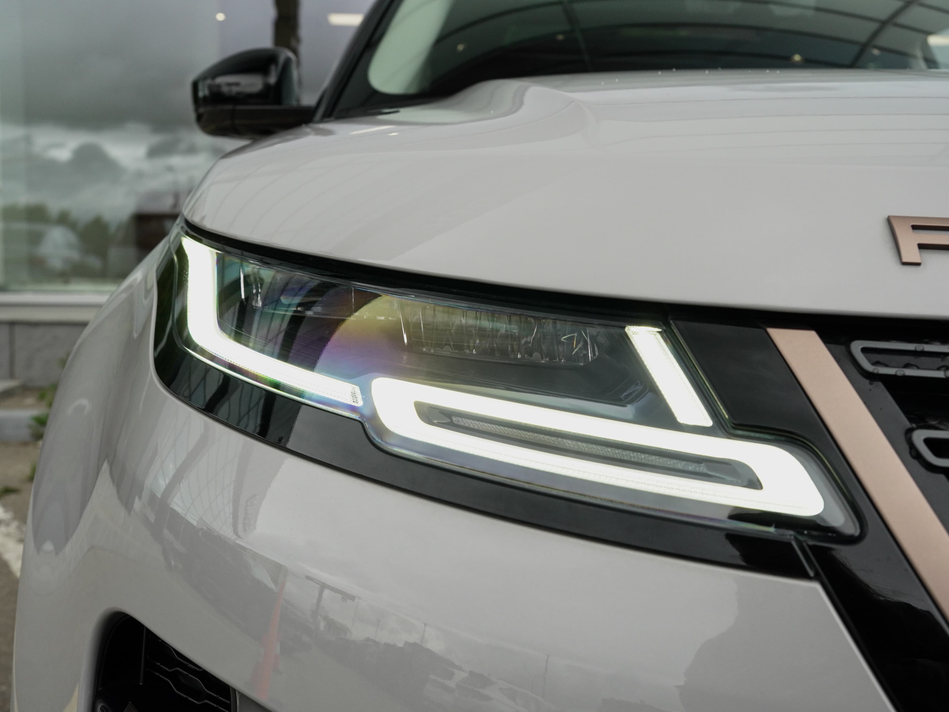 Land Rover Range Rover Evoque — фото 11