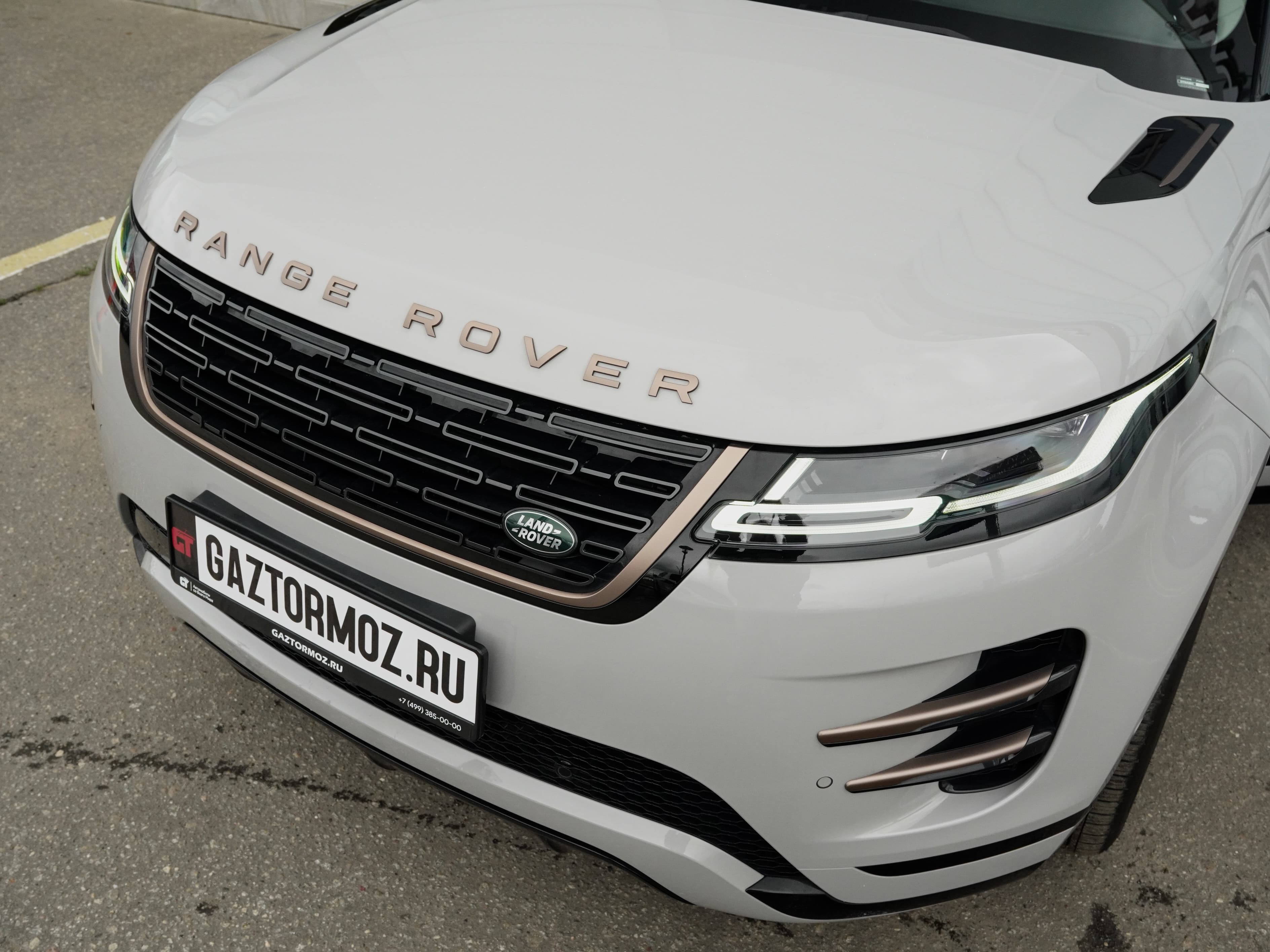 Land Rover Range Rover Evoque — фото 12