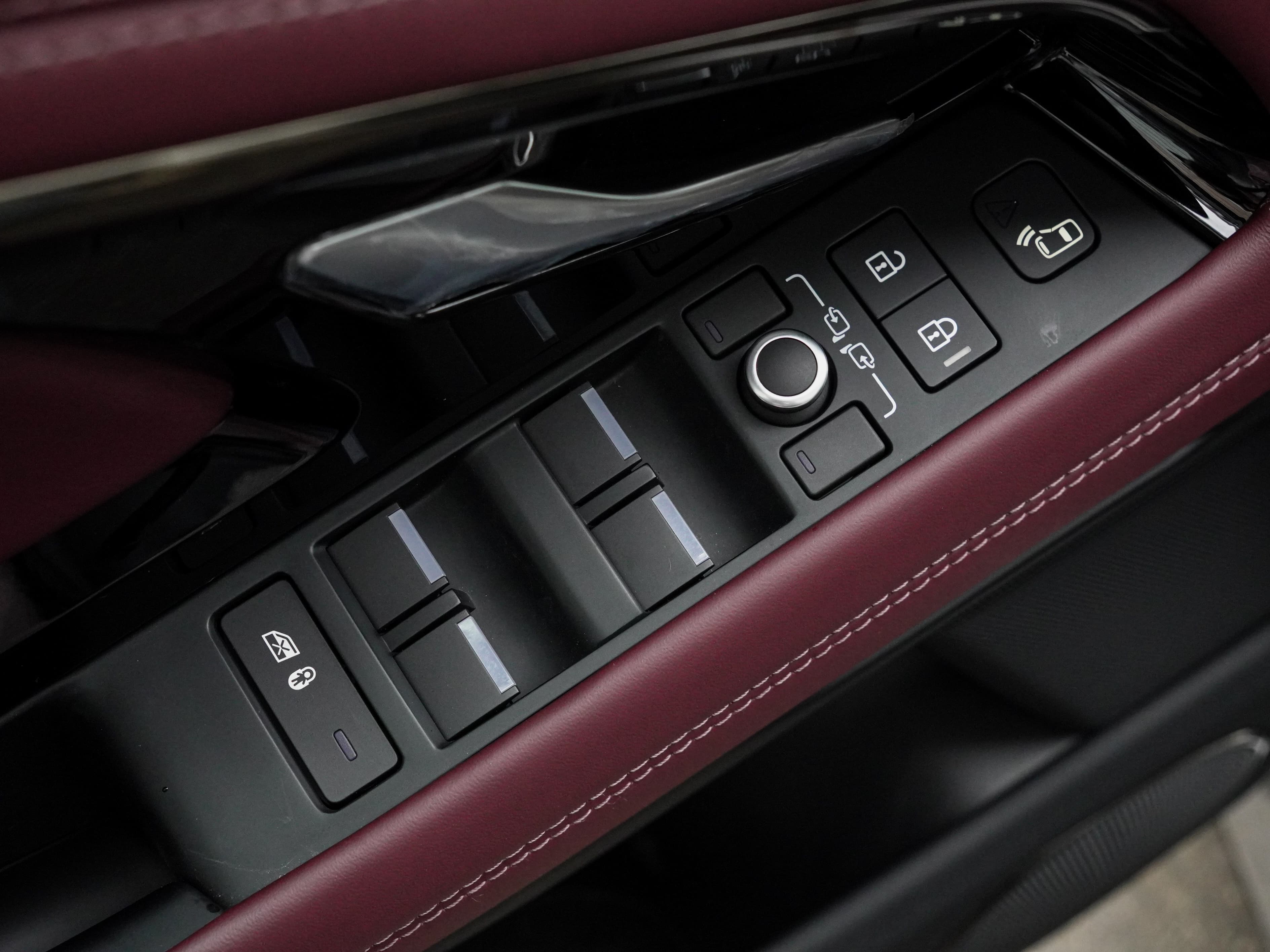 Land Rover Range Rover Evoque — фото 16