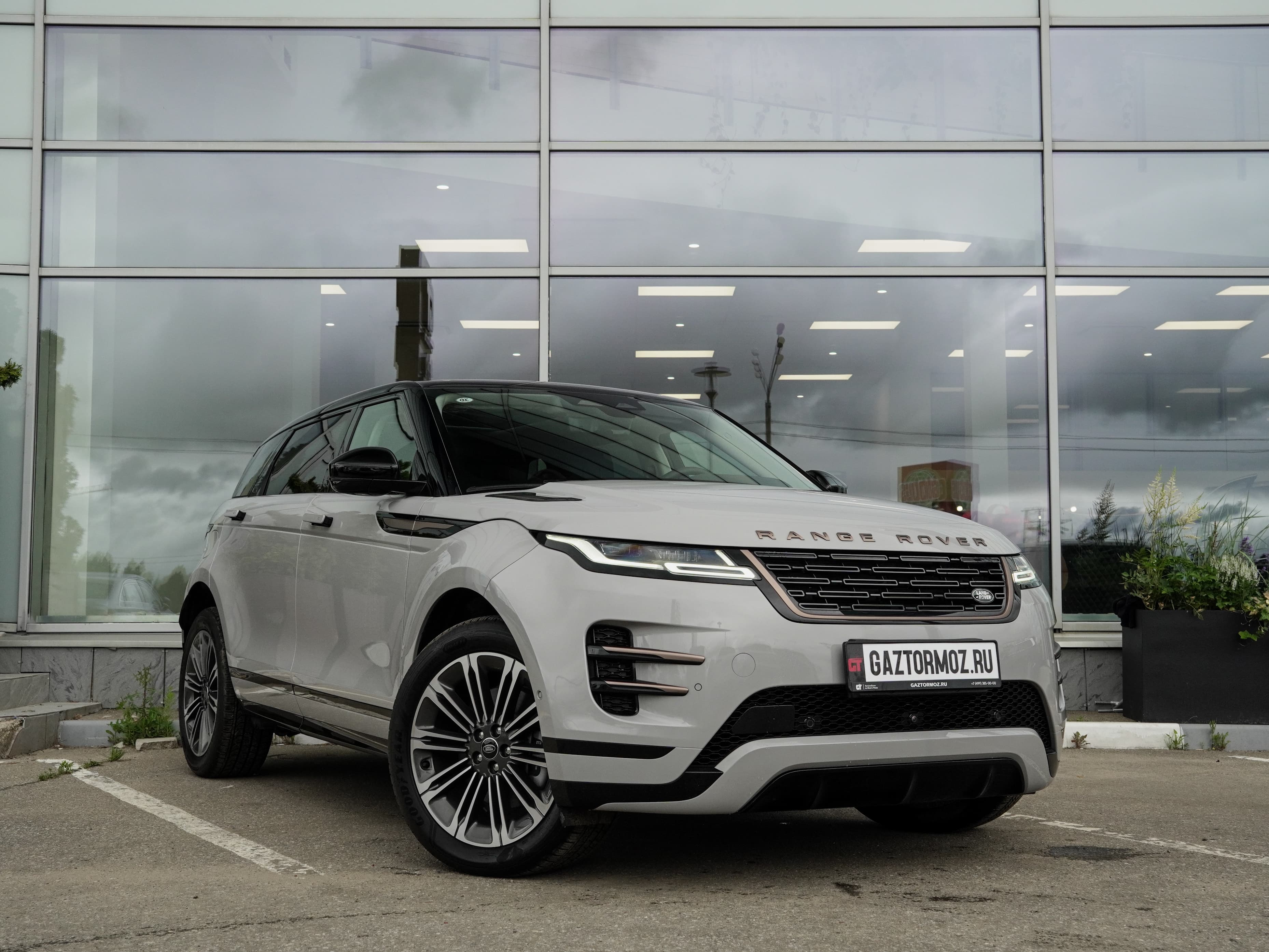 Land Rover Range Rover Evoque — фото 3