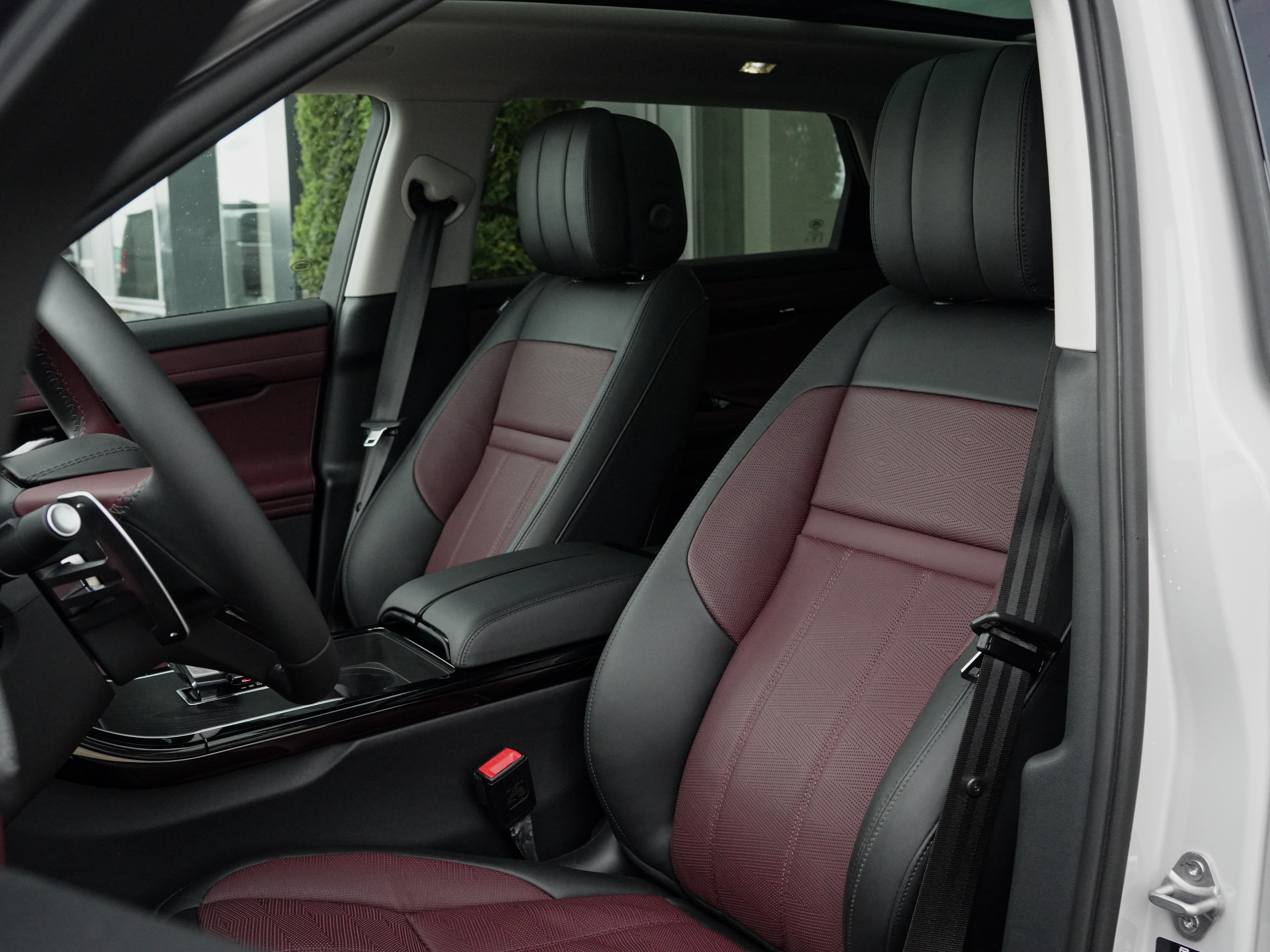 Land Rover Range Rover Evoque — фото 26