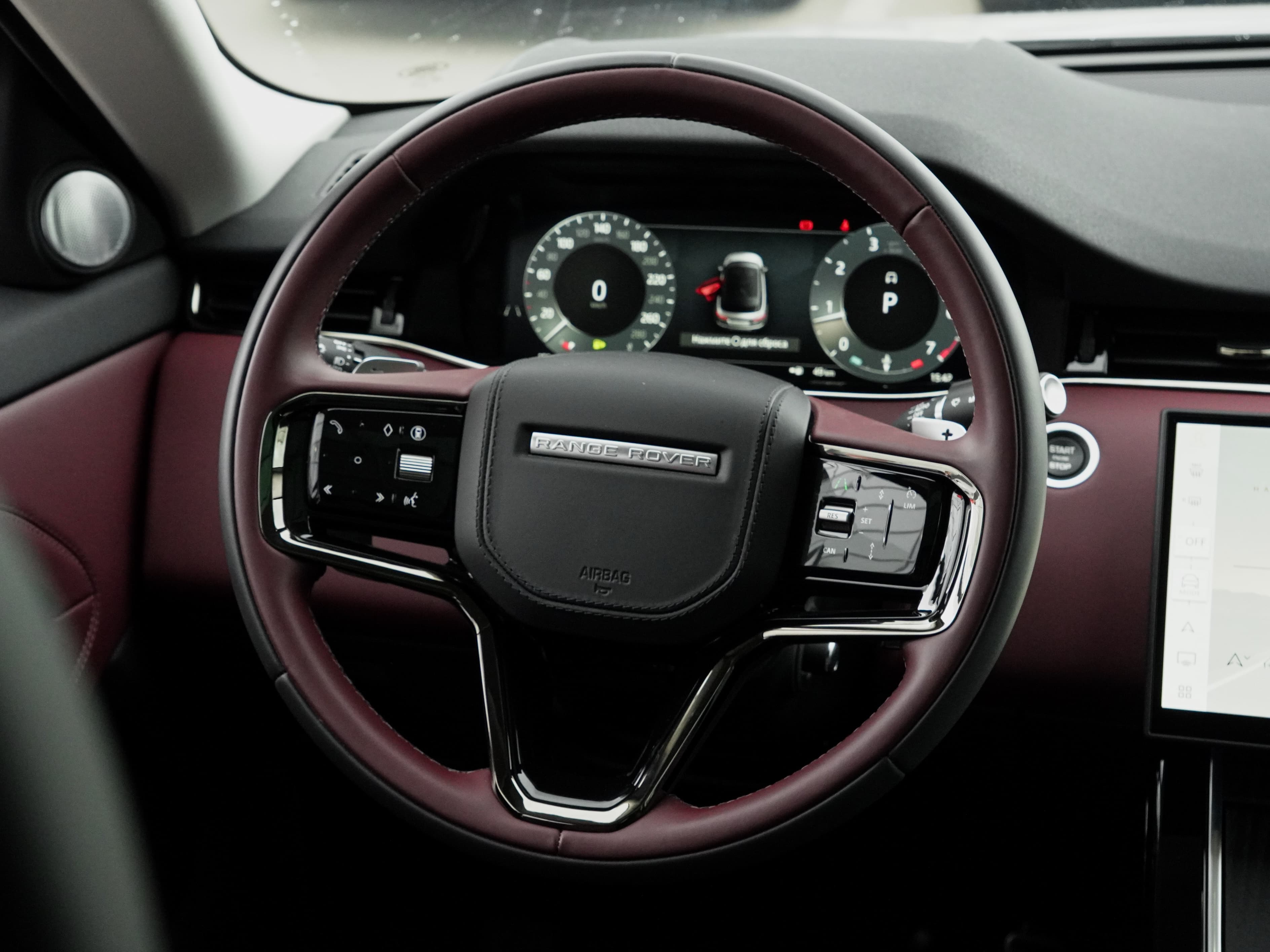Land Rover Range Rover Evoque — фото 31
