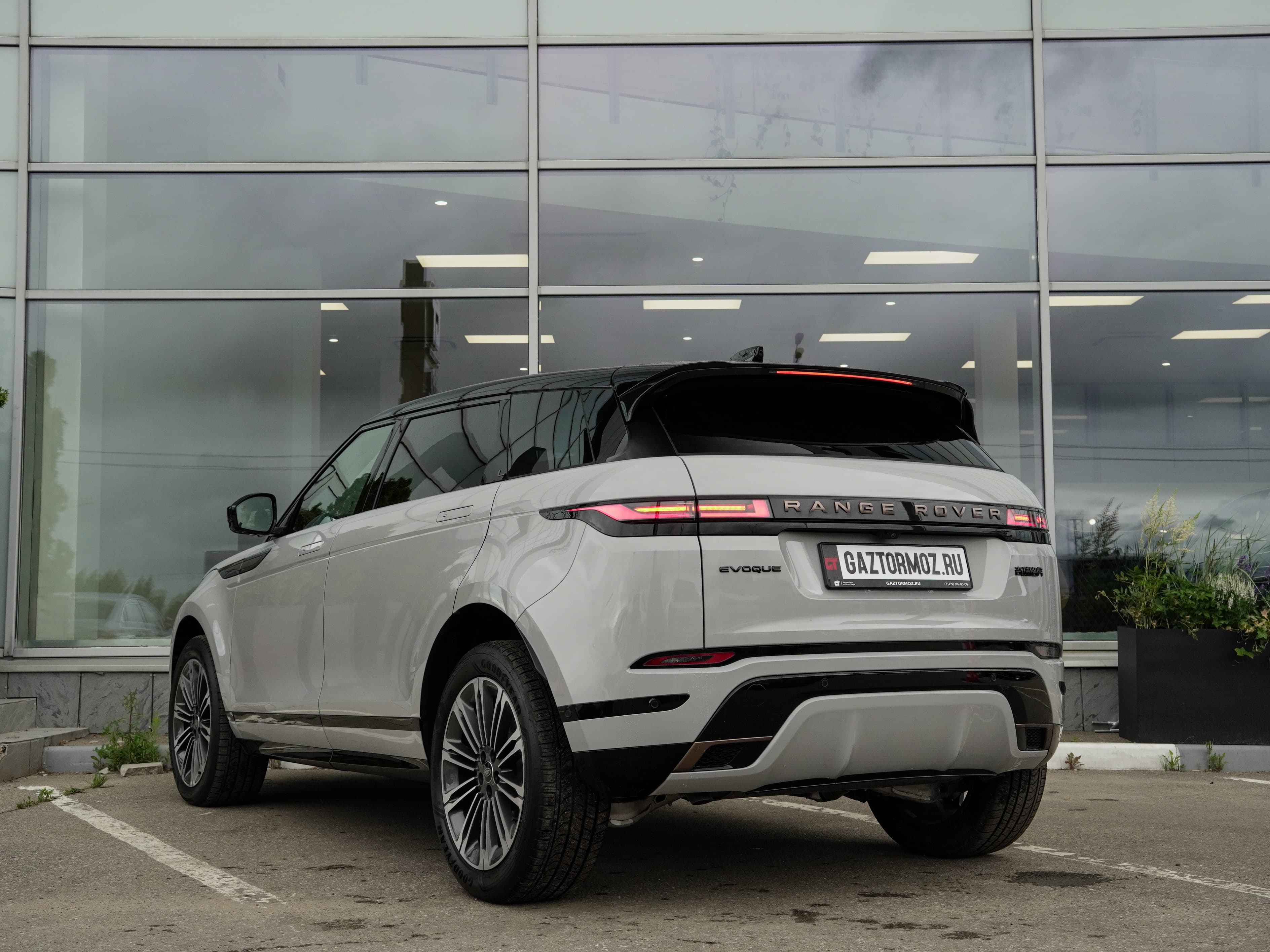 Land Rover Range Rover Evoque — фото 5