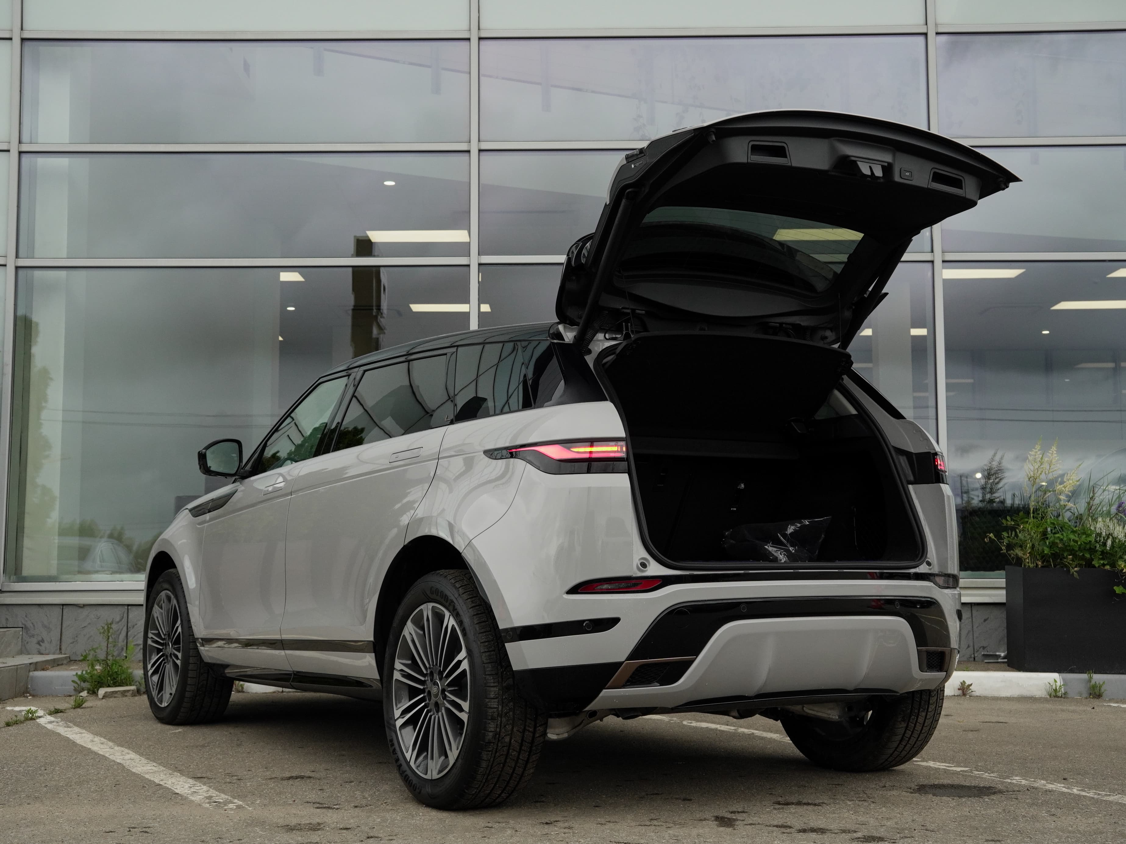 Land Rover Range Rover Evoque — фото 6