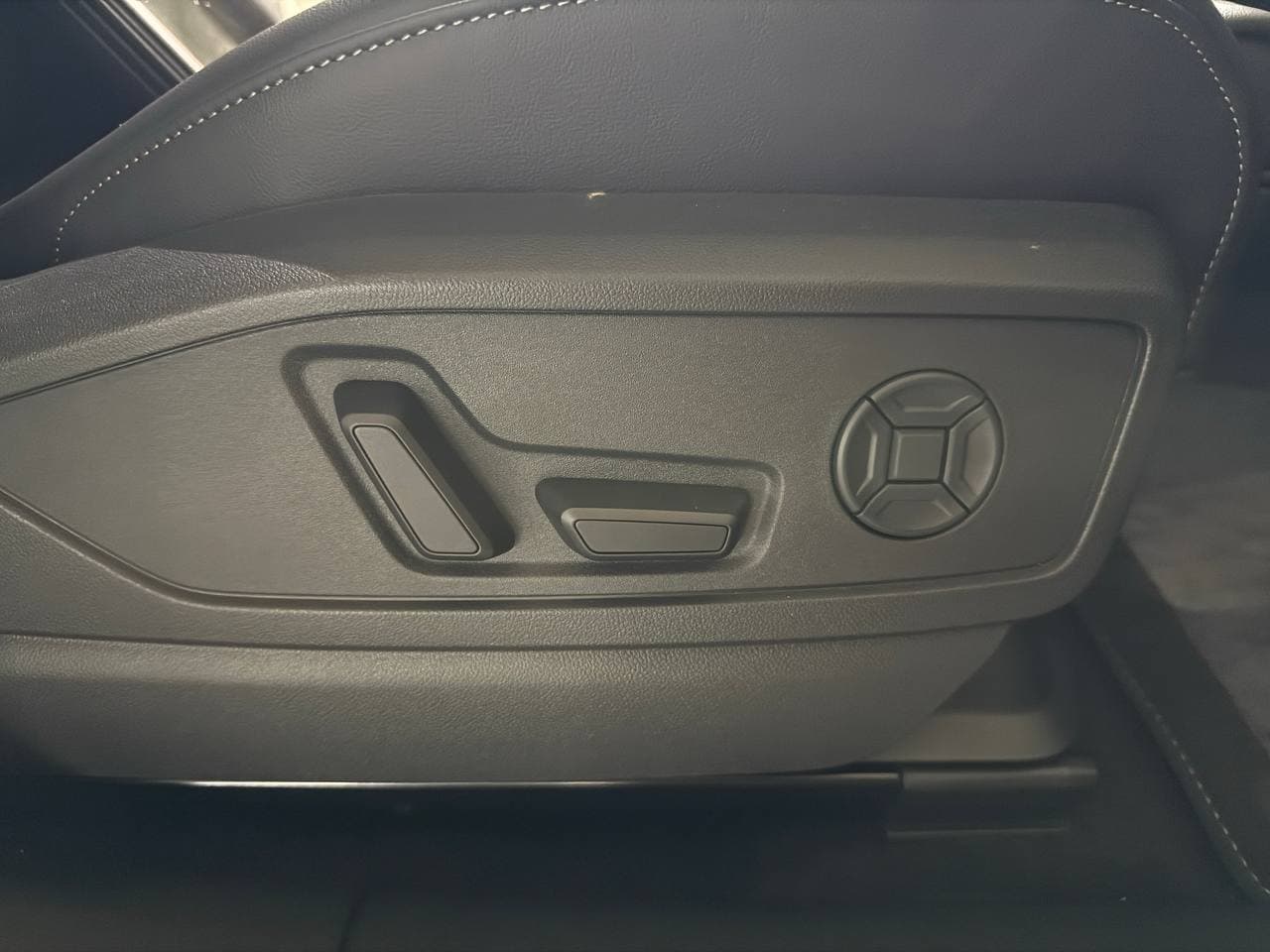 Audi Q5 Sportback — фото 15