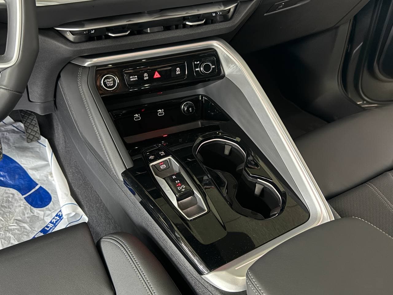 Audi Q5 Sportback — фото 18