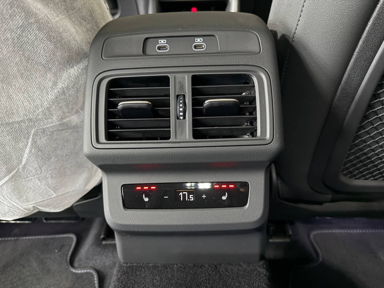 Audi Q5 Sportback — фото 24