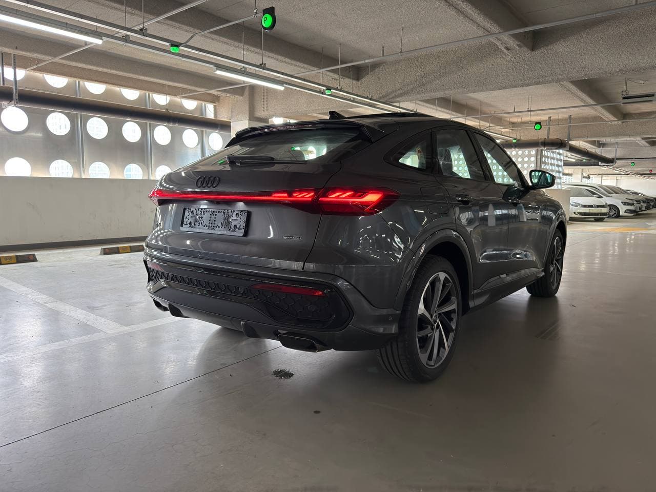 Audi Q5 Sportback — фото 7