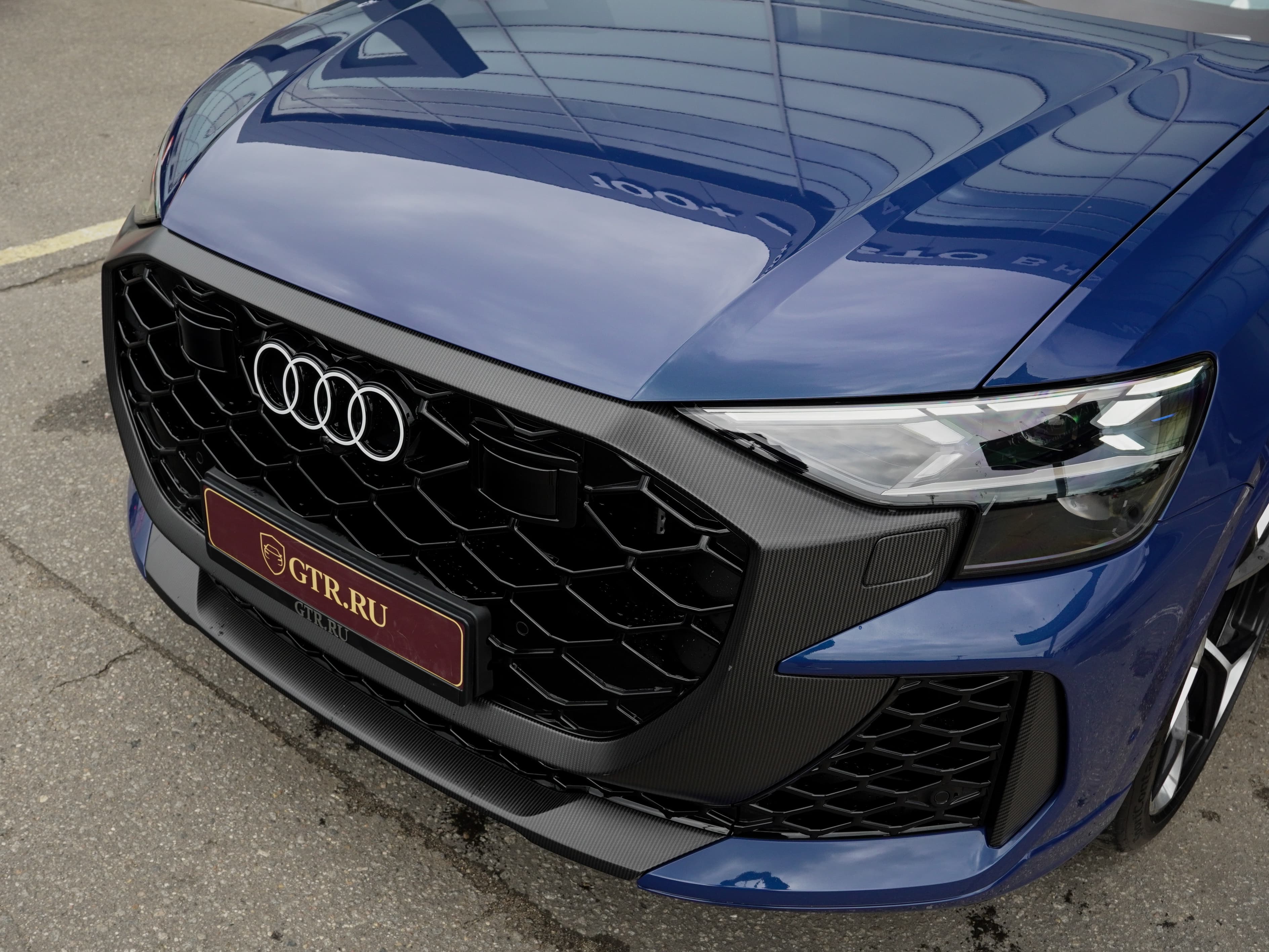 Audi RS Q8 — фото 13
