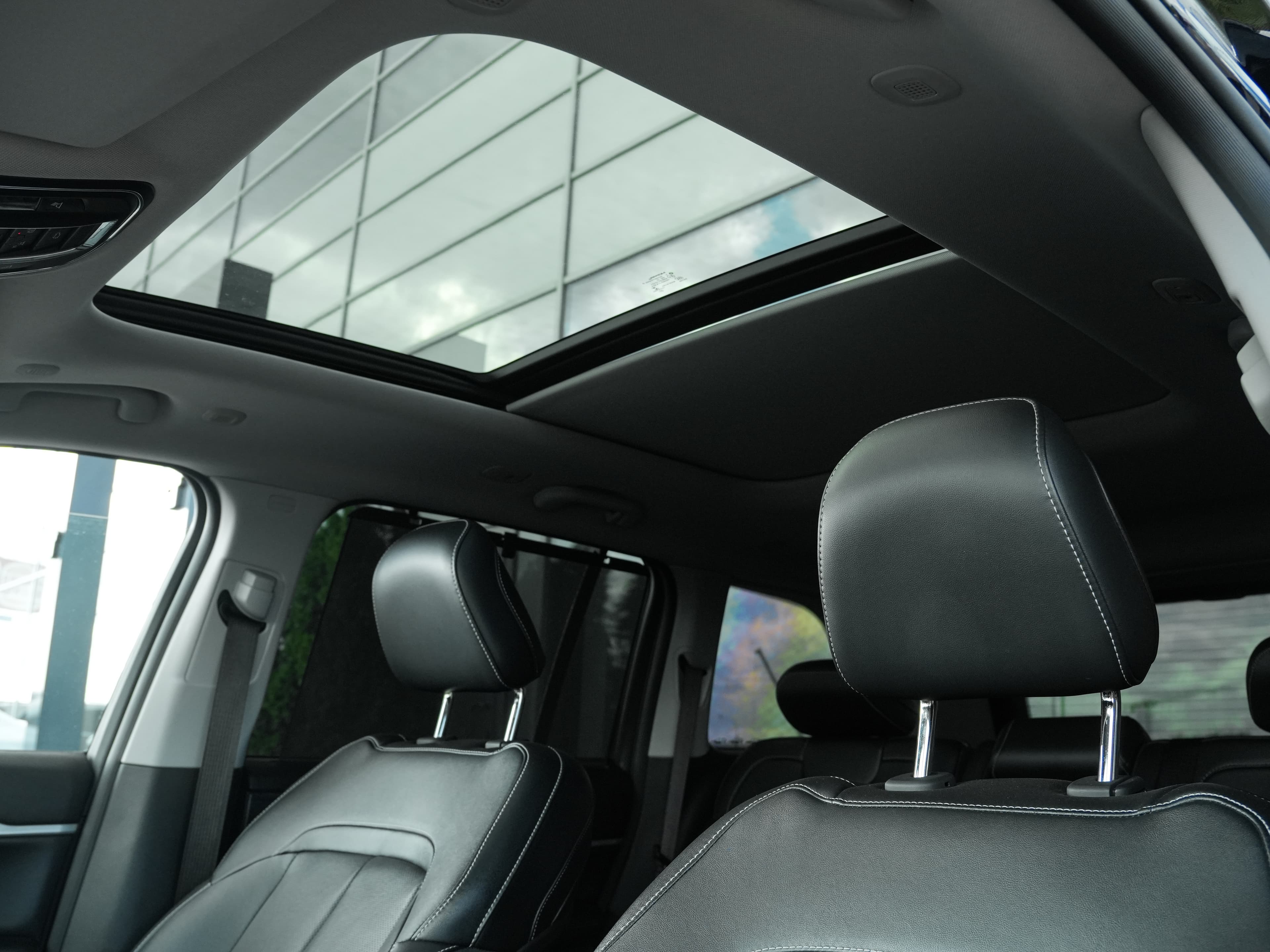 Jeep Grand Cherokee — фото 13