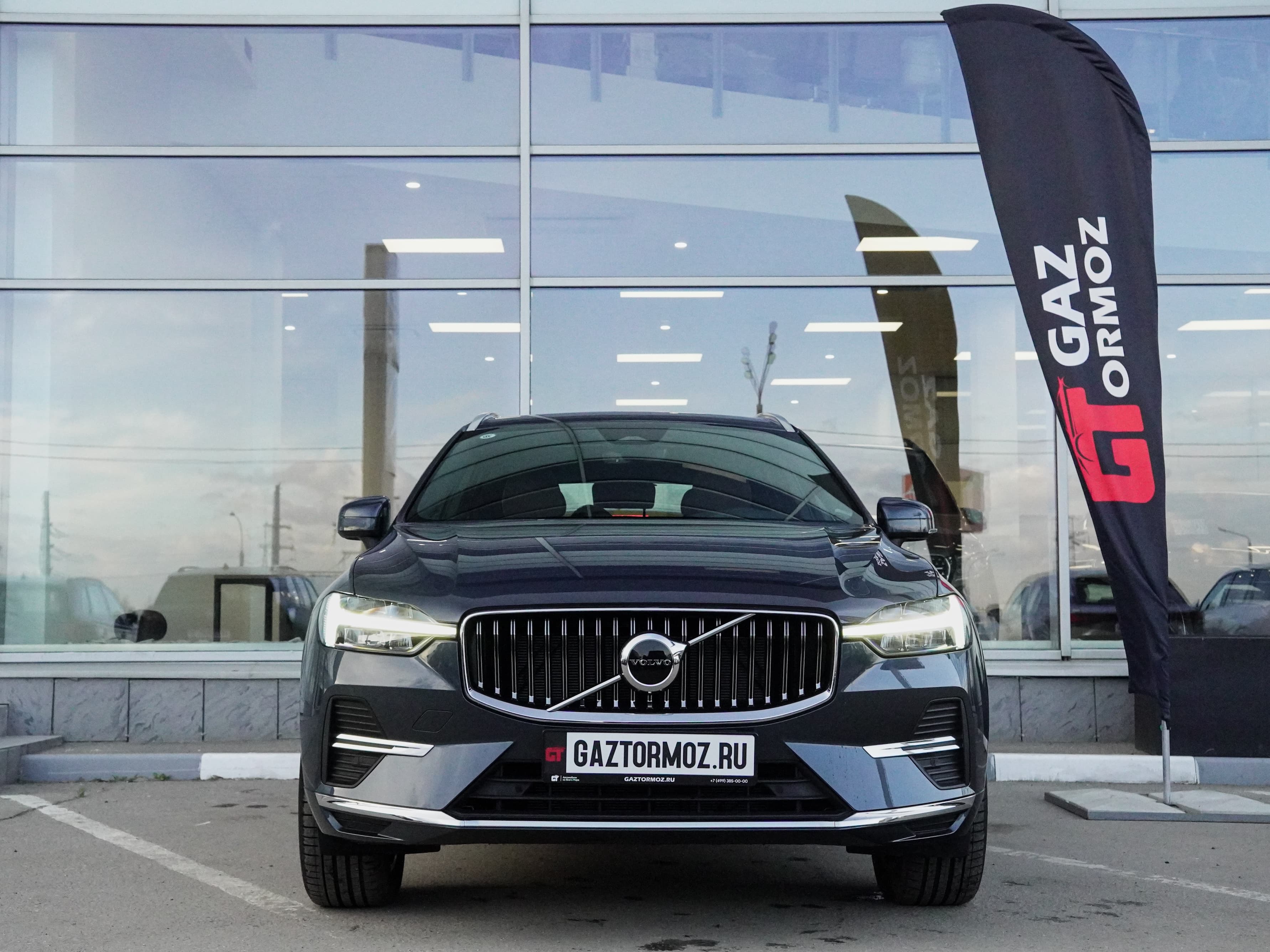 Volvo XC60 — фото 2