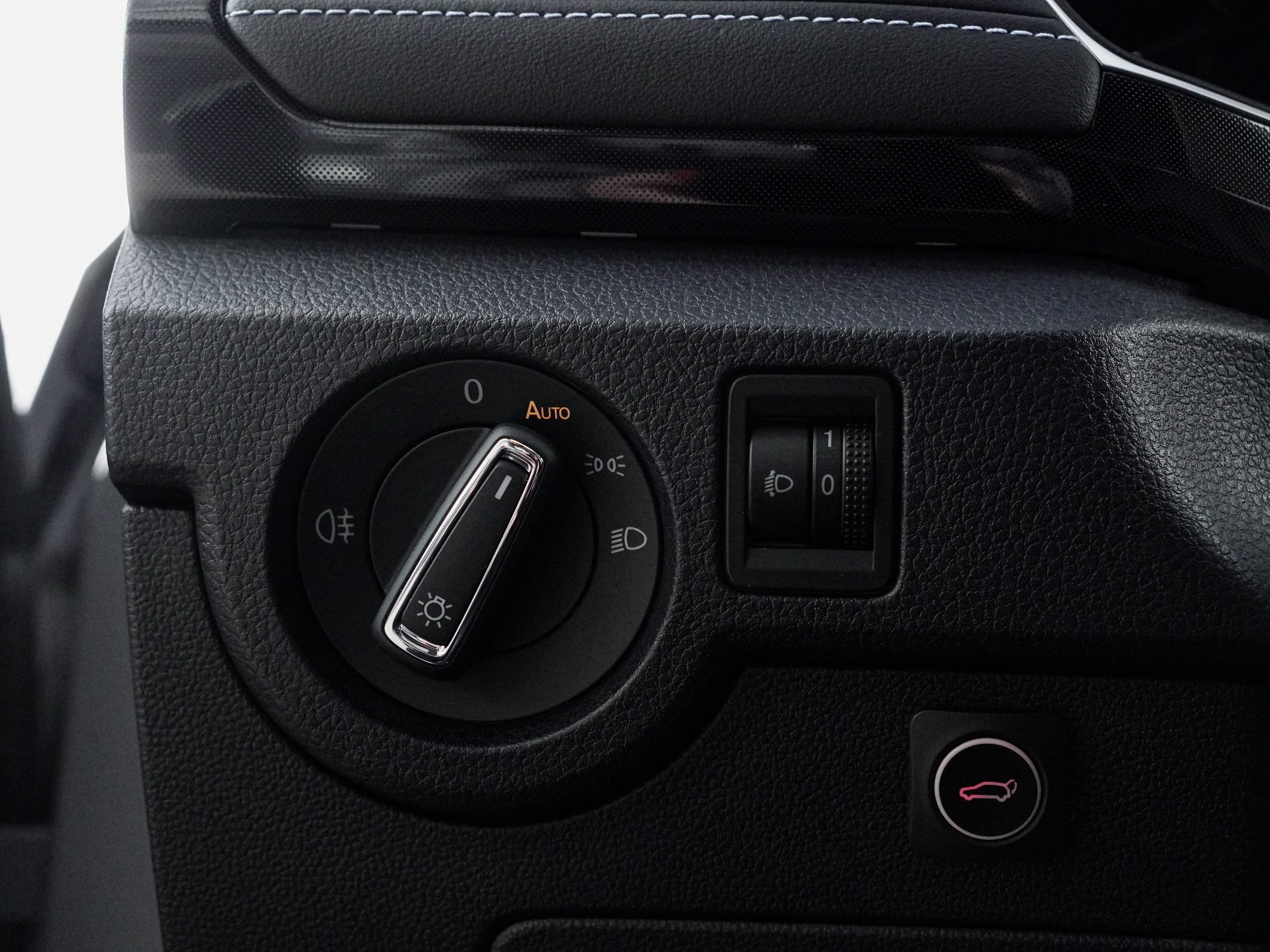 Volkswagen Tharu XR — фото 17