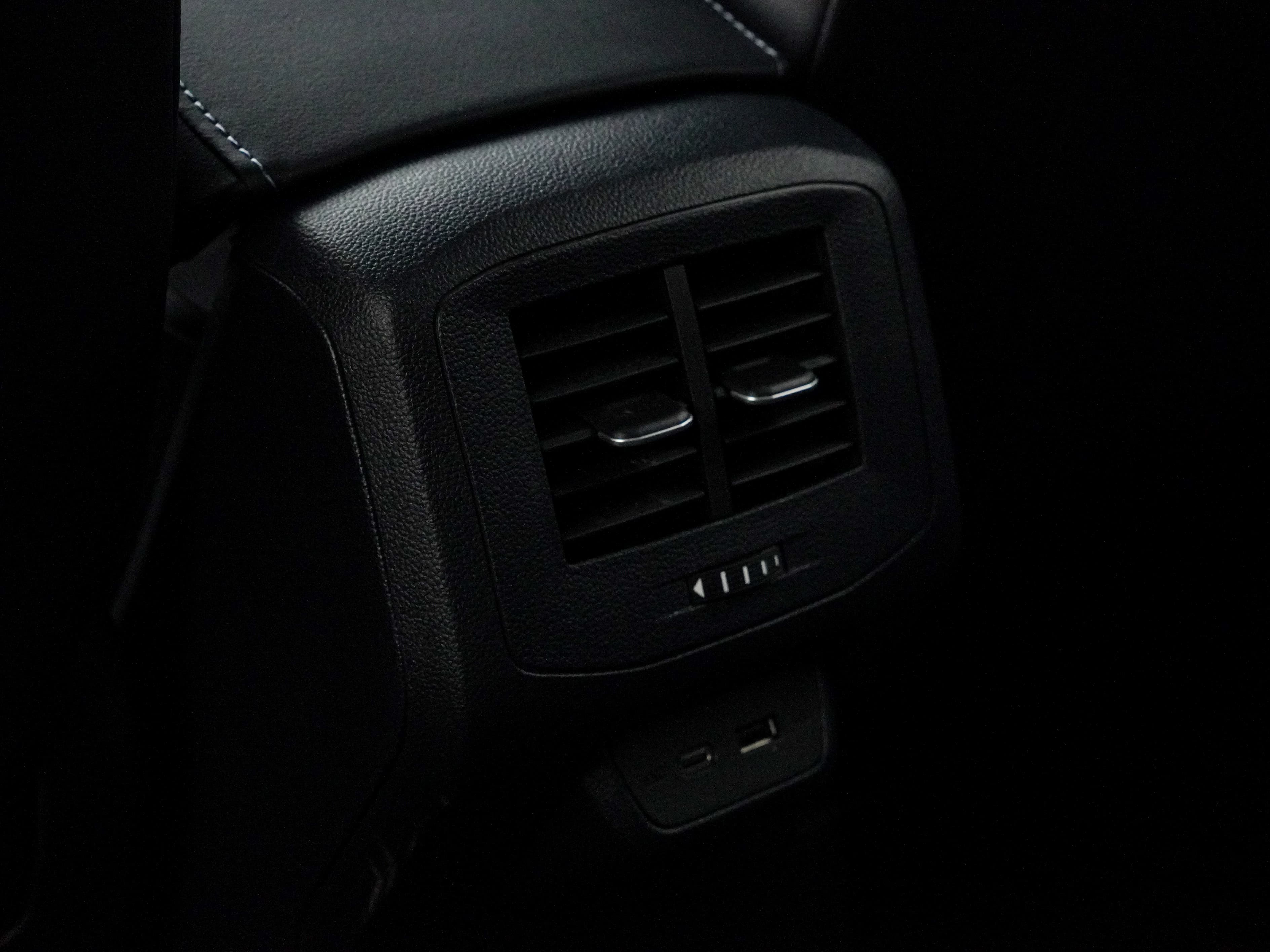 Volkswagen Tharu XR — фото 26