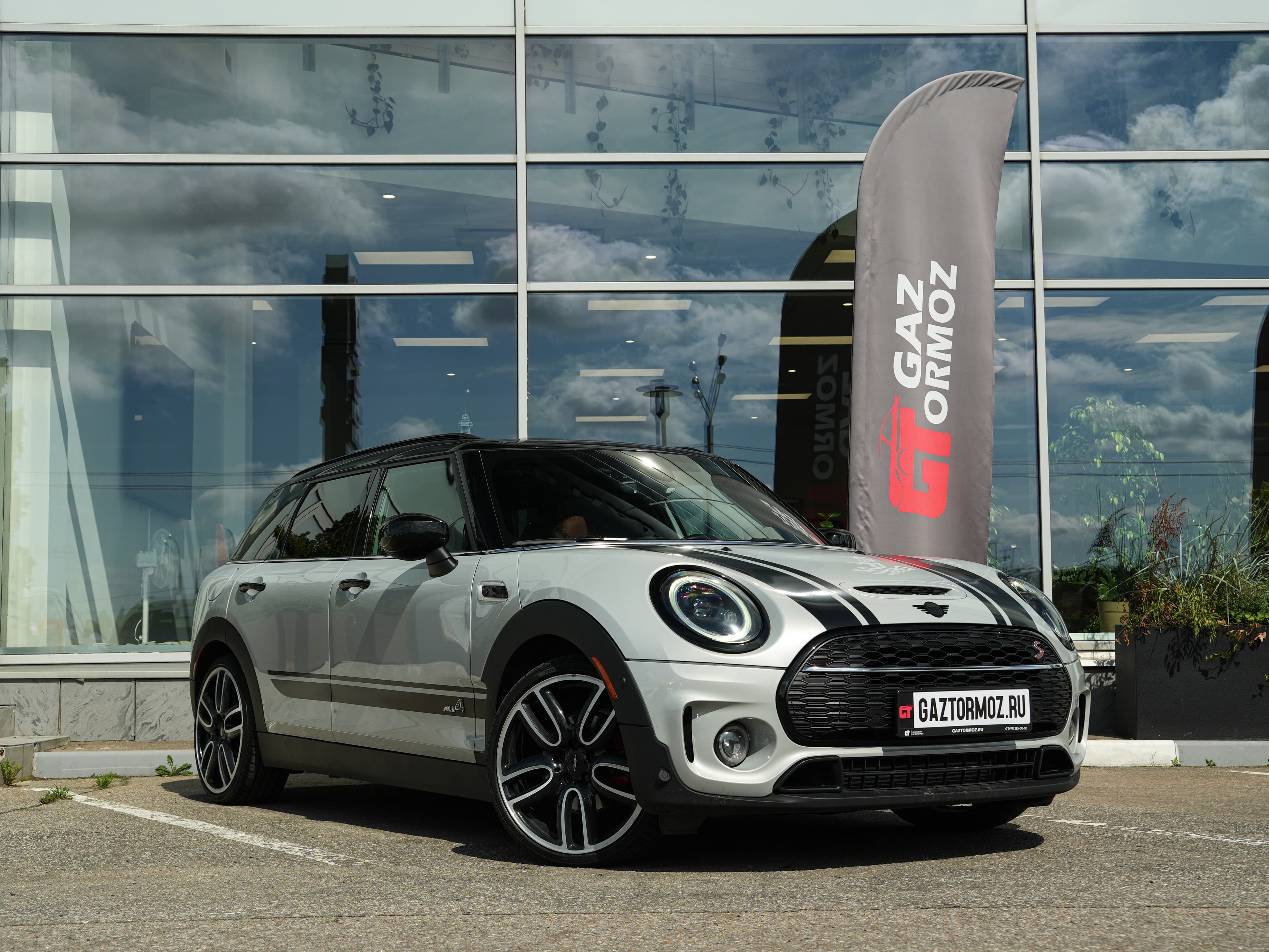 MINI Cooper S Clubman — фото 3