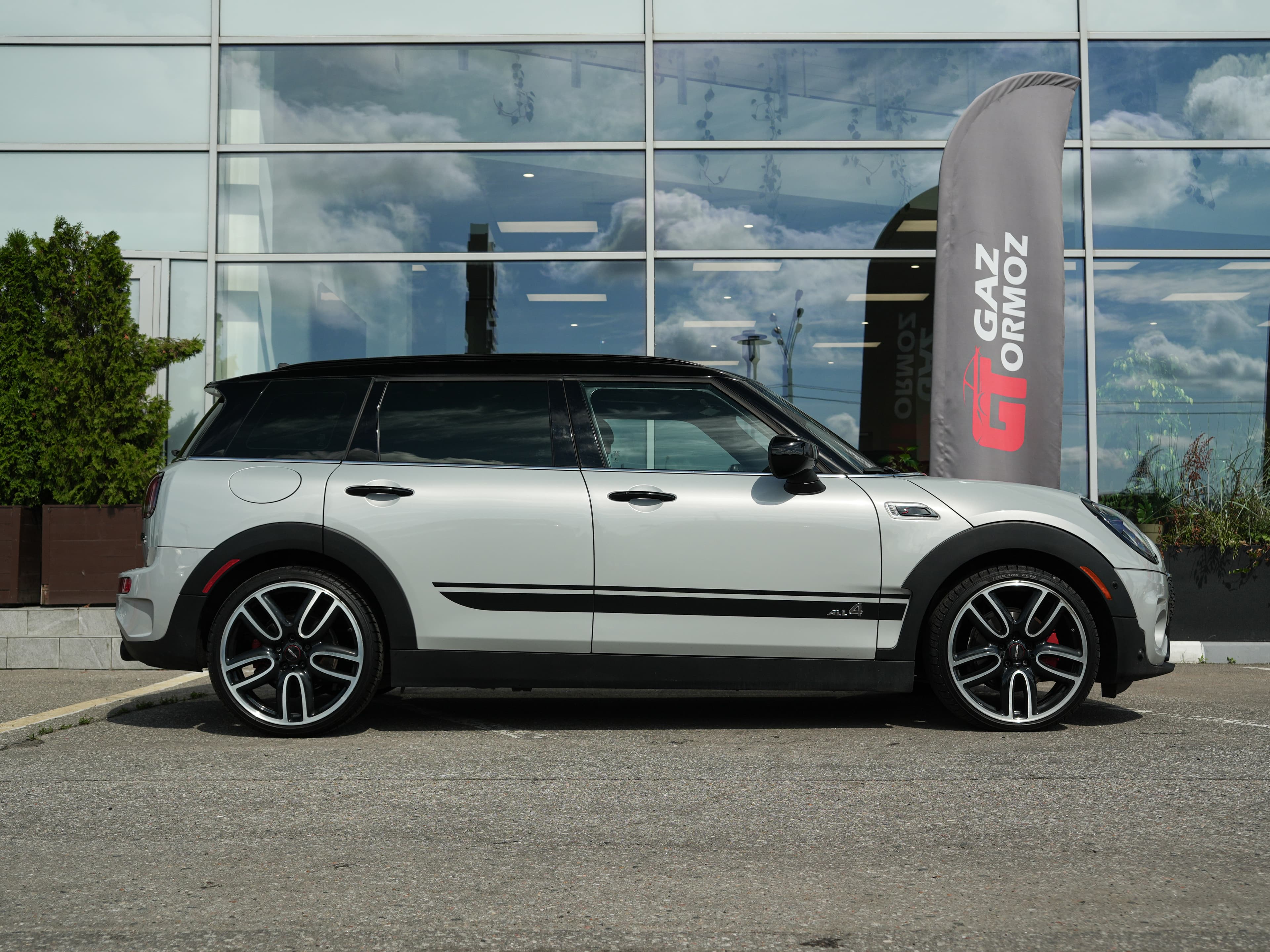 MINI Cooper S Clubman — фото 8
