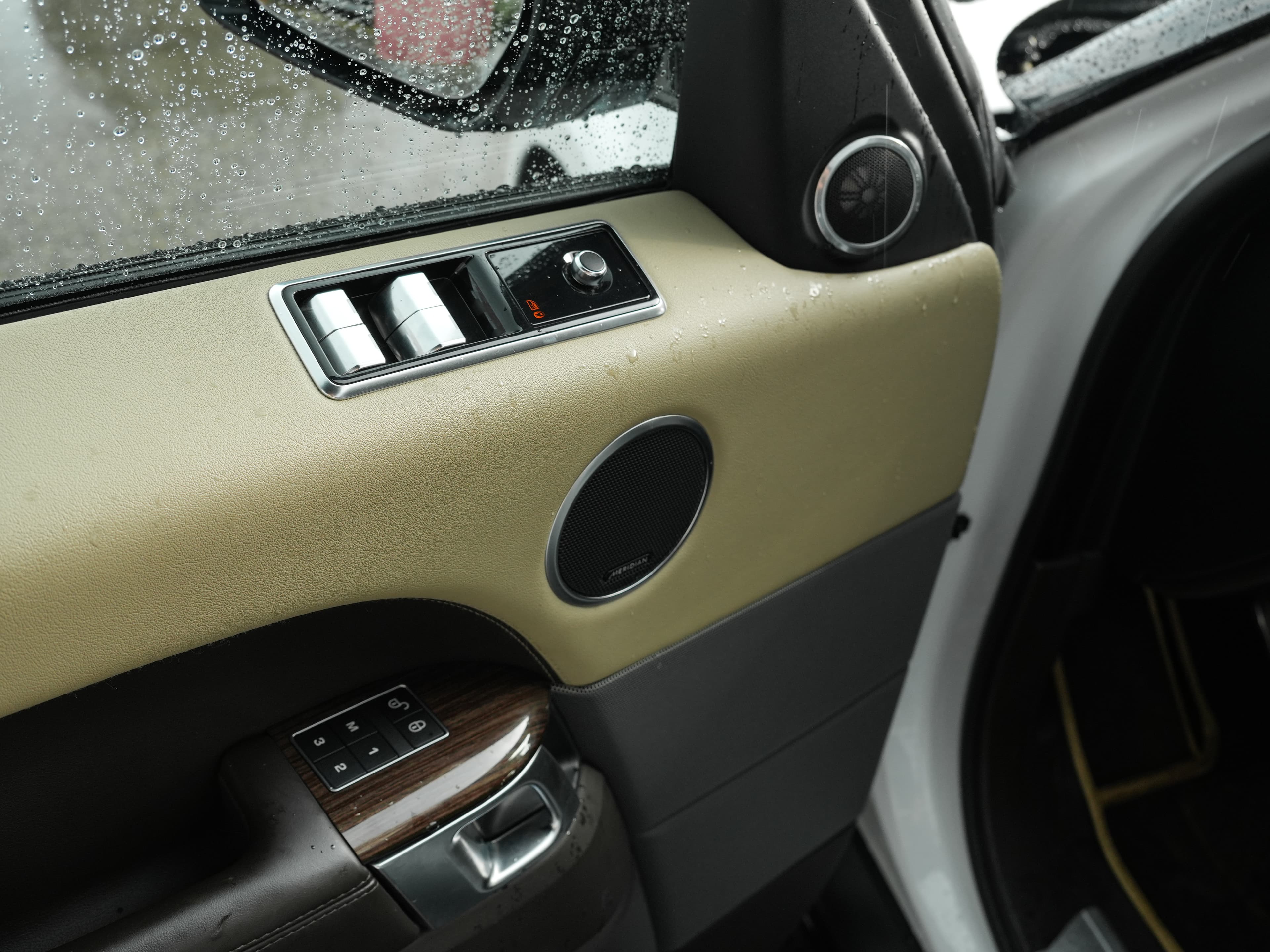 Land Rover Range Rover Sport — фото 10