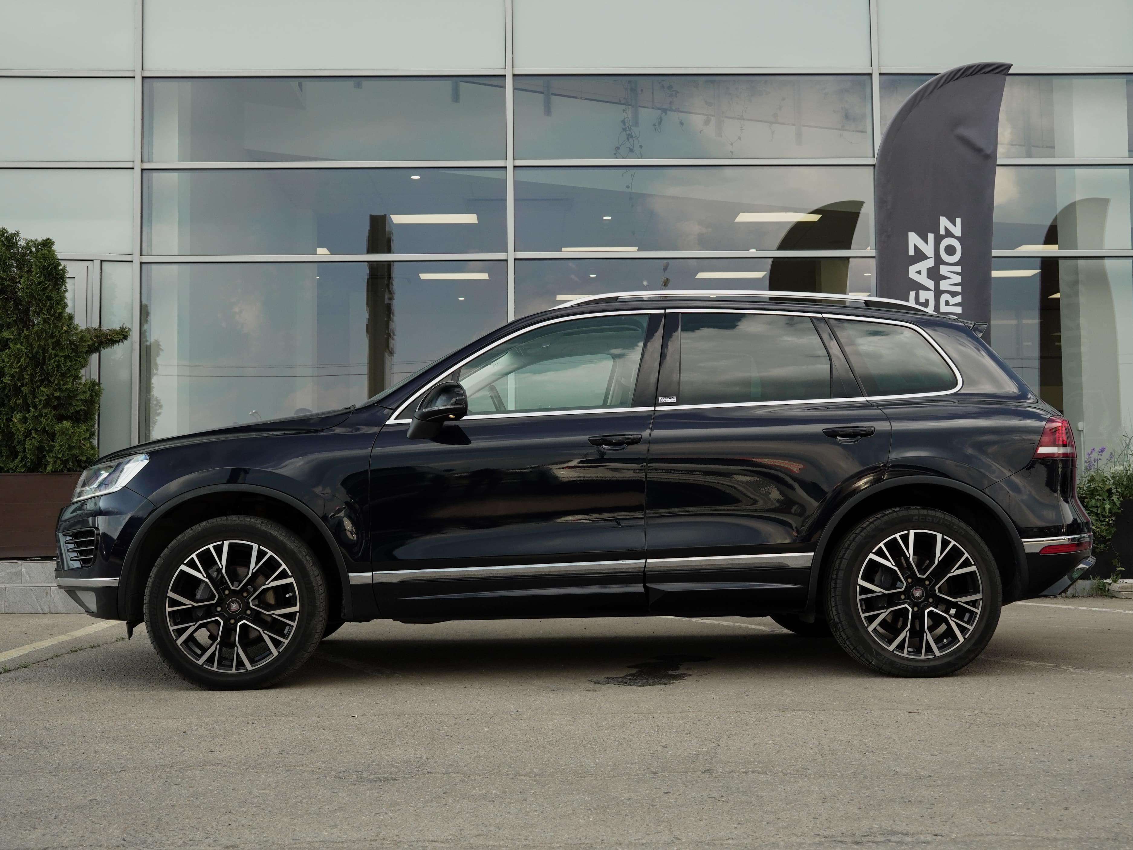 Volkswagen Touareg — фото 4