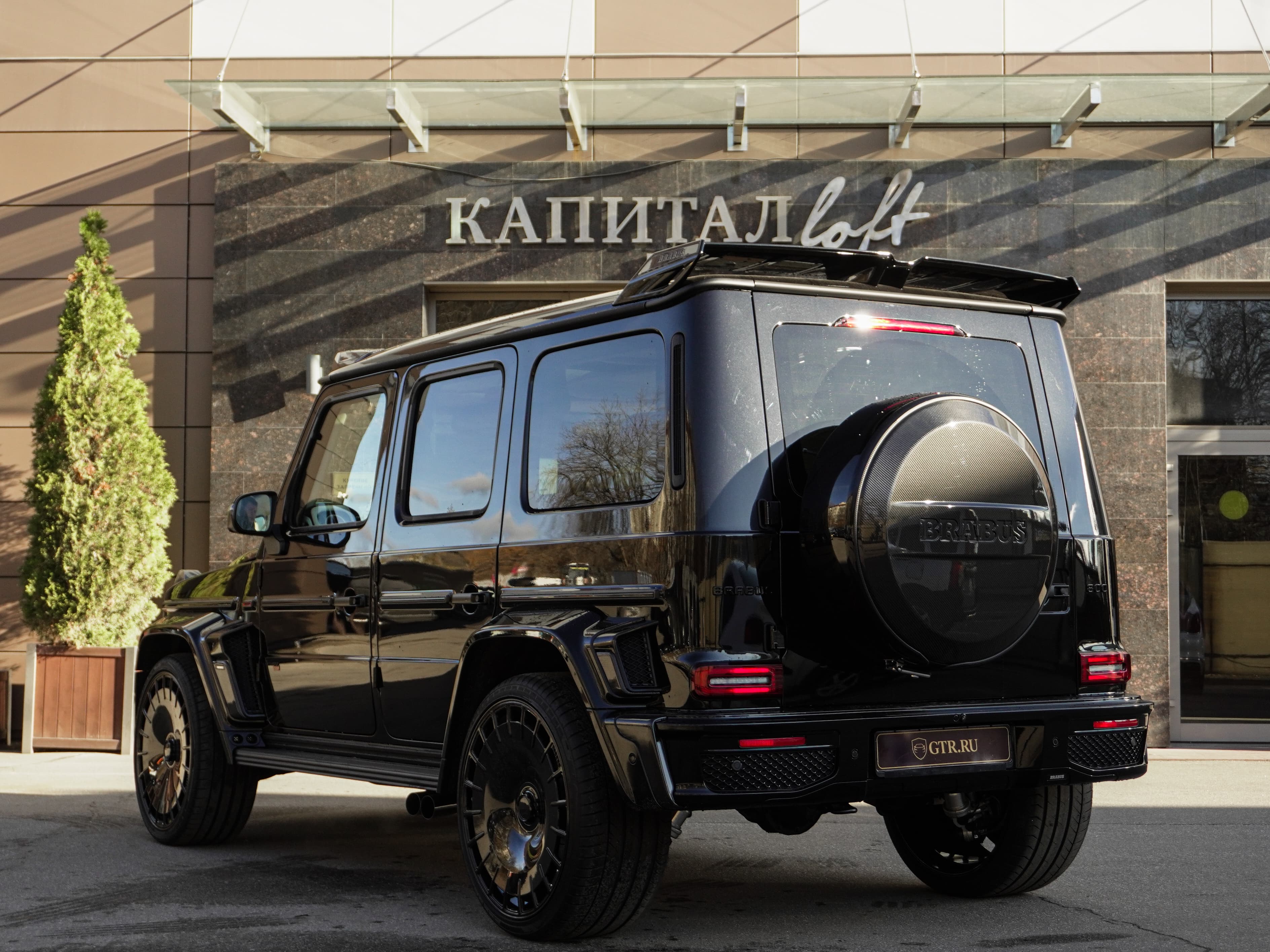 Brabus 800 Widestar — черная классика и бежевый люкс — фото 8