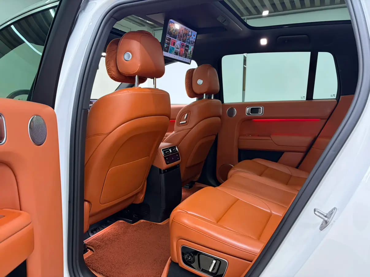 Lixiang L7 2024 г. 64130 км. — фото 9