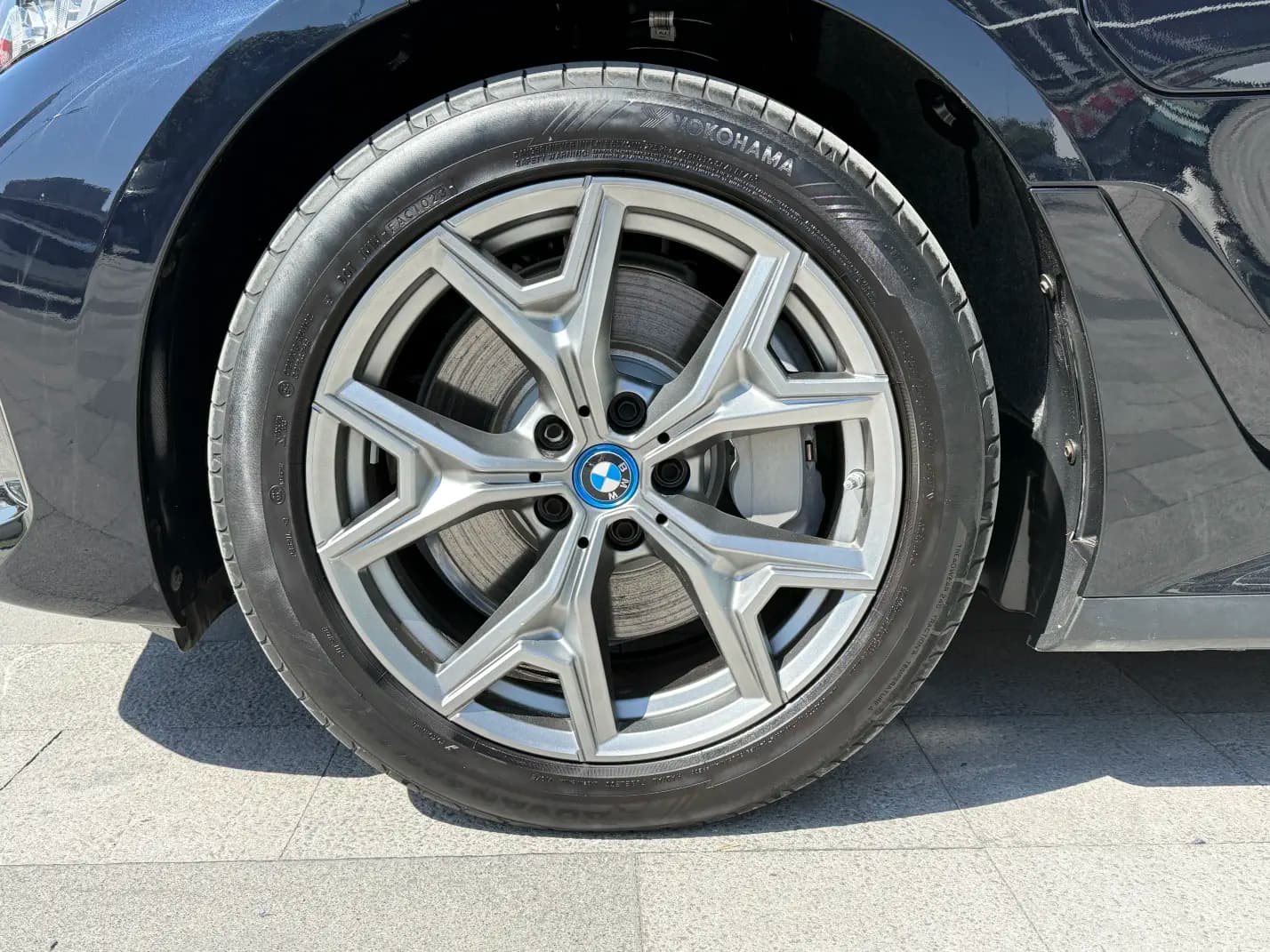 BMW i3 2023 г. 40002 км. — фото 11
