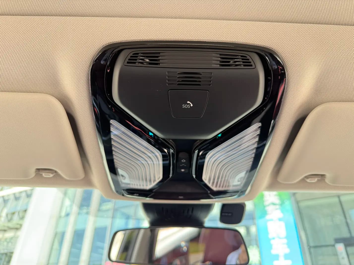 BMW i3 2023 г. 40002 км. — фото 13
