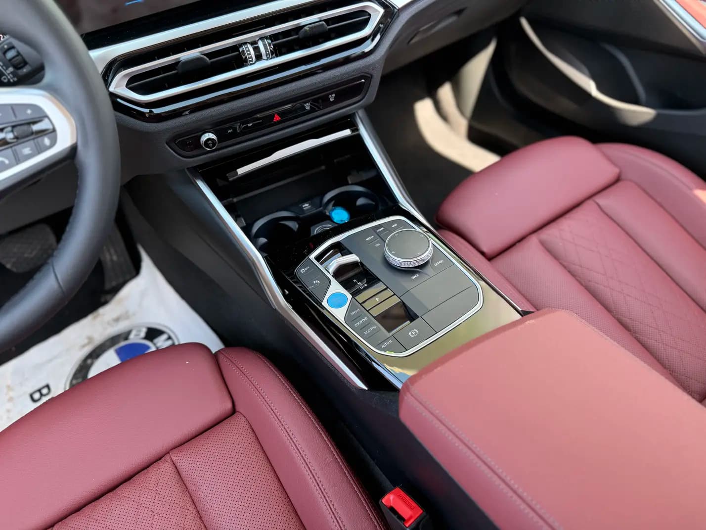 BMW i3 2023 г. 40002 км. — фото 19