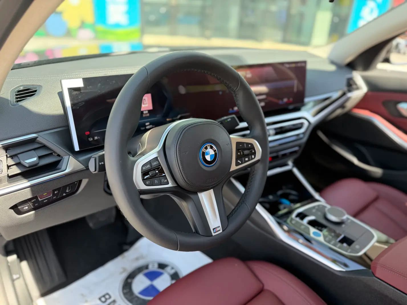 BMW i3 2023 г. 40002 км. — фото 20