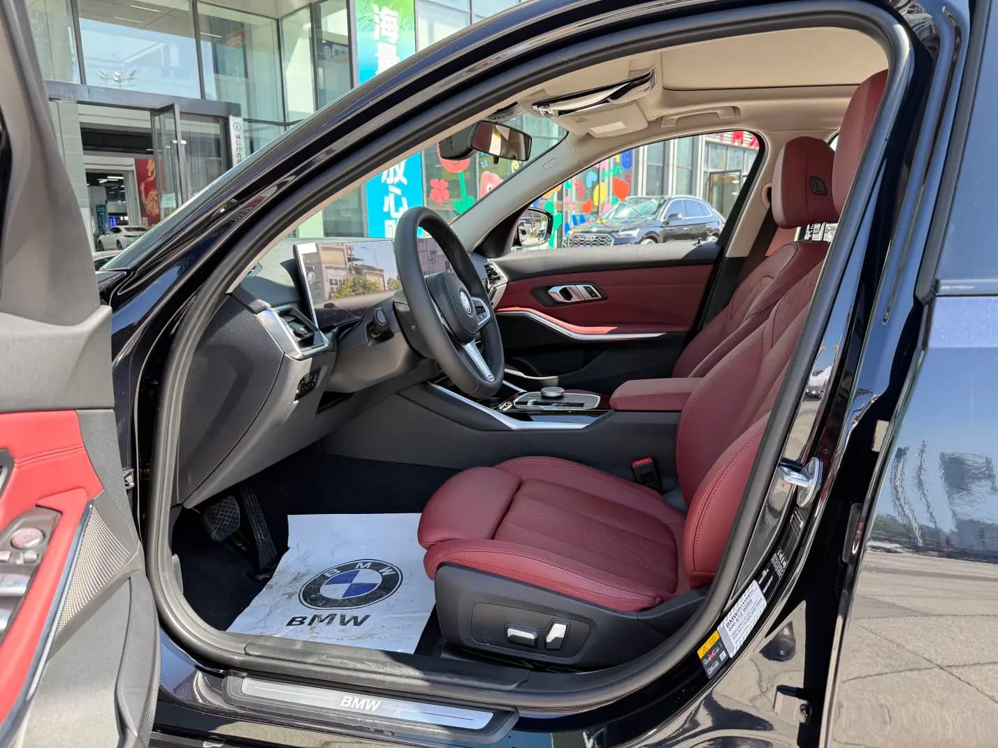 BMW i3 2023 г. 40002 км. — фото 24
