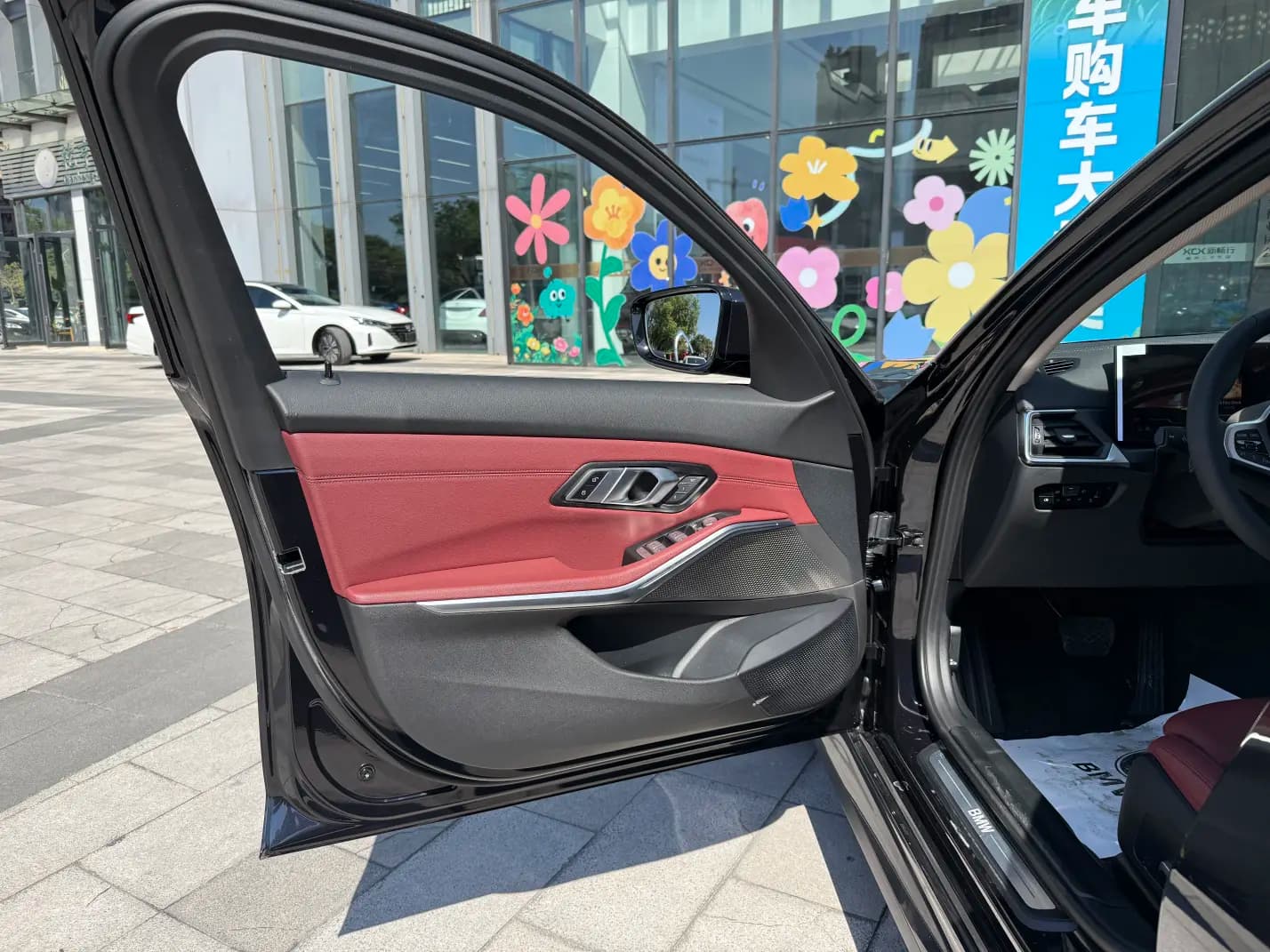 BMW i3 2023 г. 40002 км. — фото 28