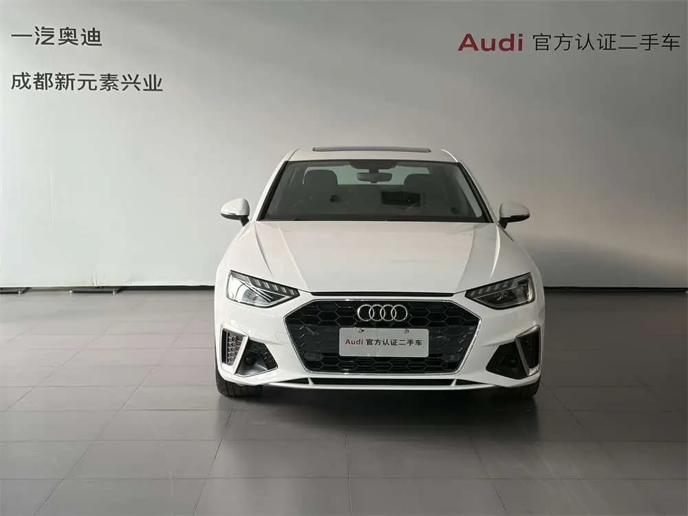 Audi A4L 2021 г. 42416 км. — фото 2
