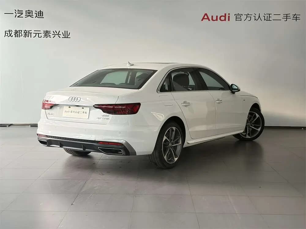 Audi A4L 2021 г. 42416 км. — фото 4