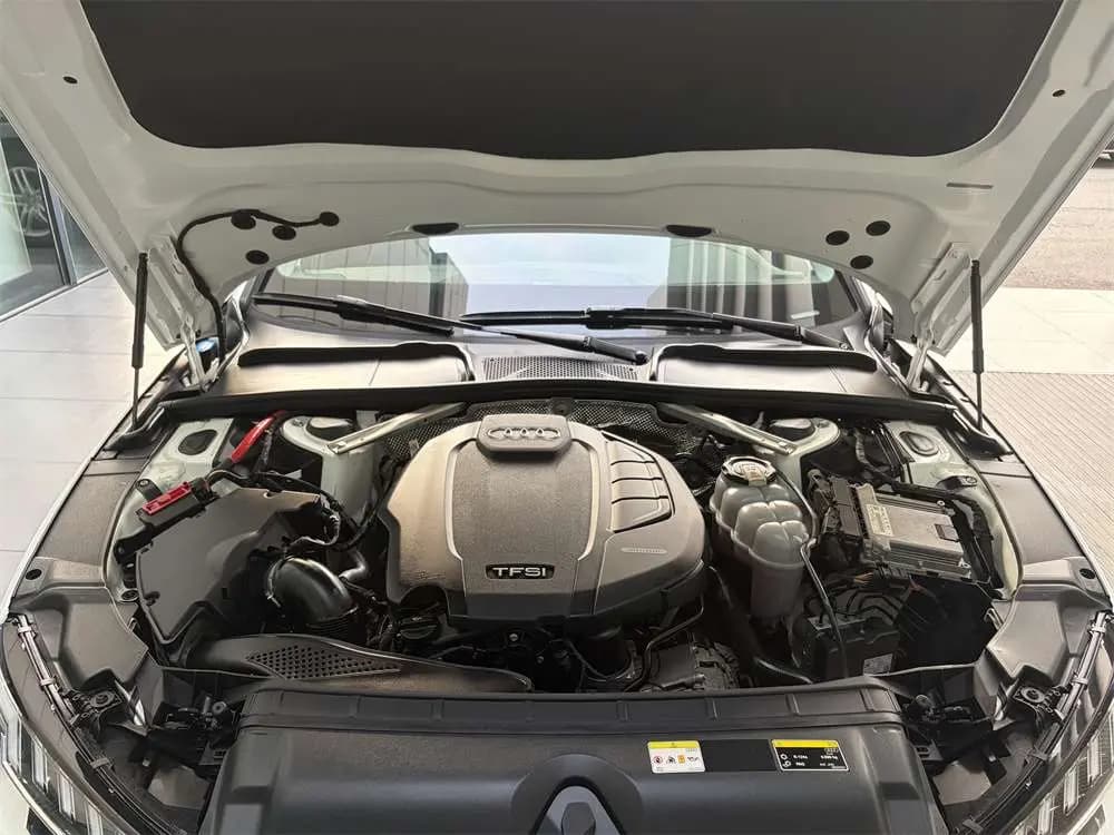 Audi A4L 2021 г. 42416 км. — фото 6