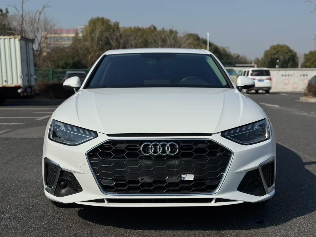 Audi A4L 2023 г. 71012 км. — фото 2