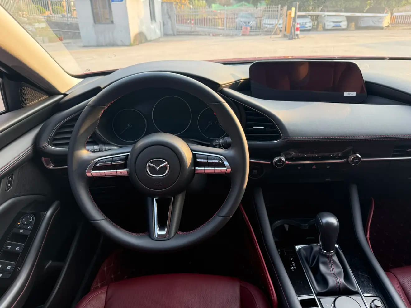 Mazda Axela 2023 г. 37018 км. — фото 11
