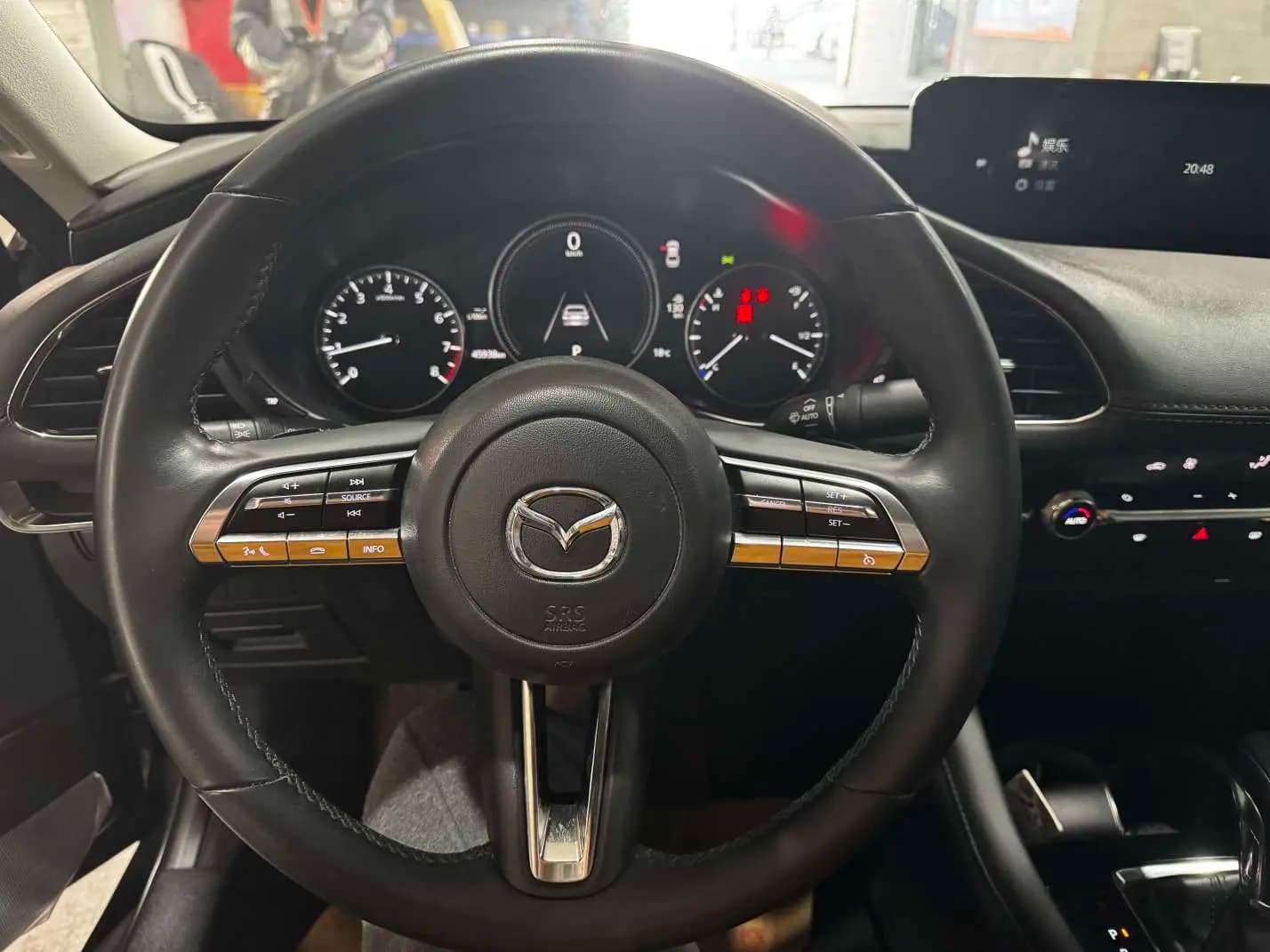 Mazda Axela 2022 г. 45143 км. — фото 10