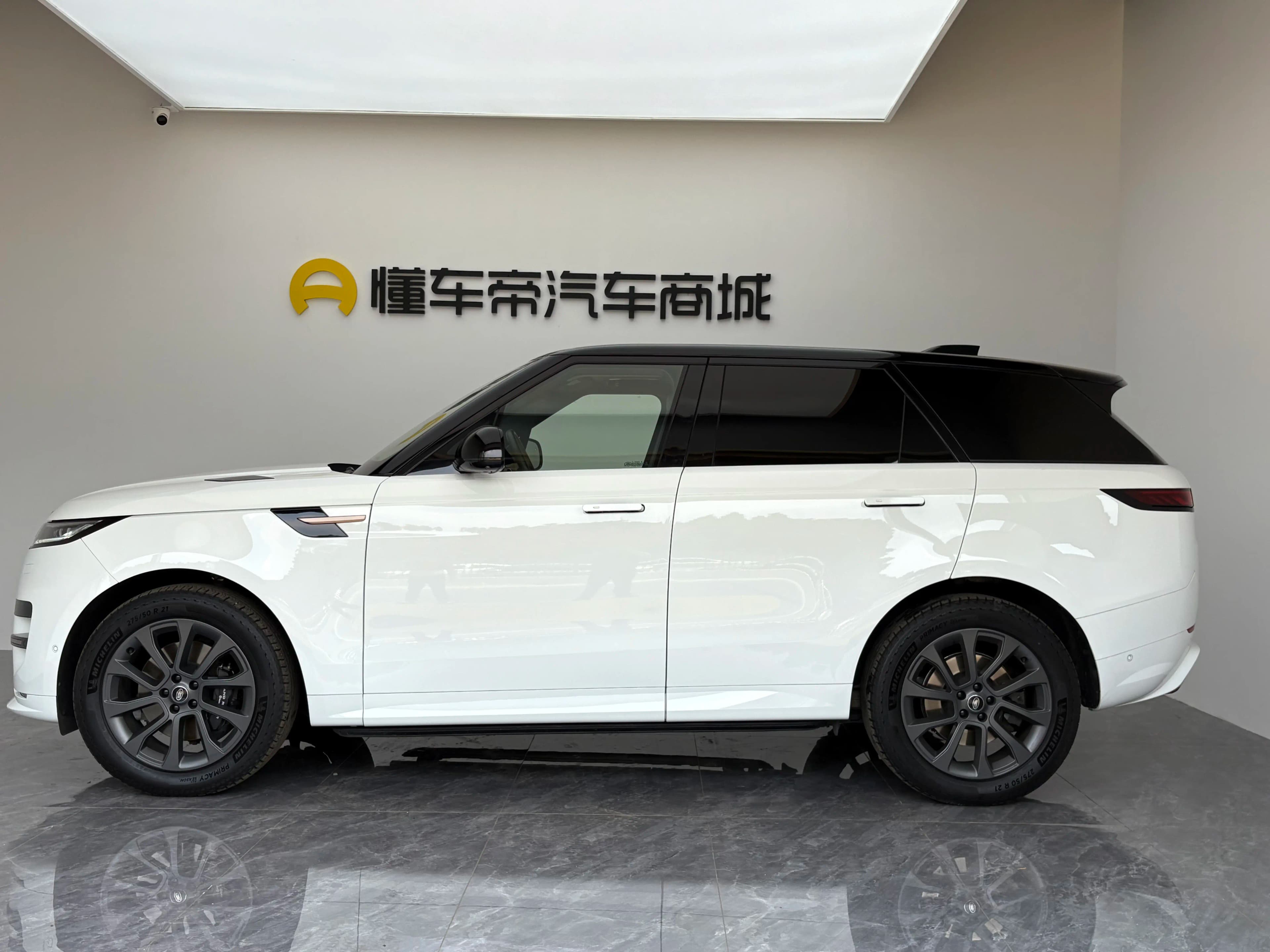 Land Rover Range Rover Sport 2023 г. 24327 км. — фото 4