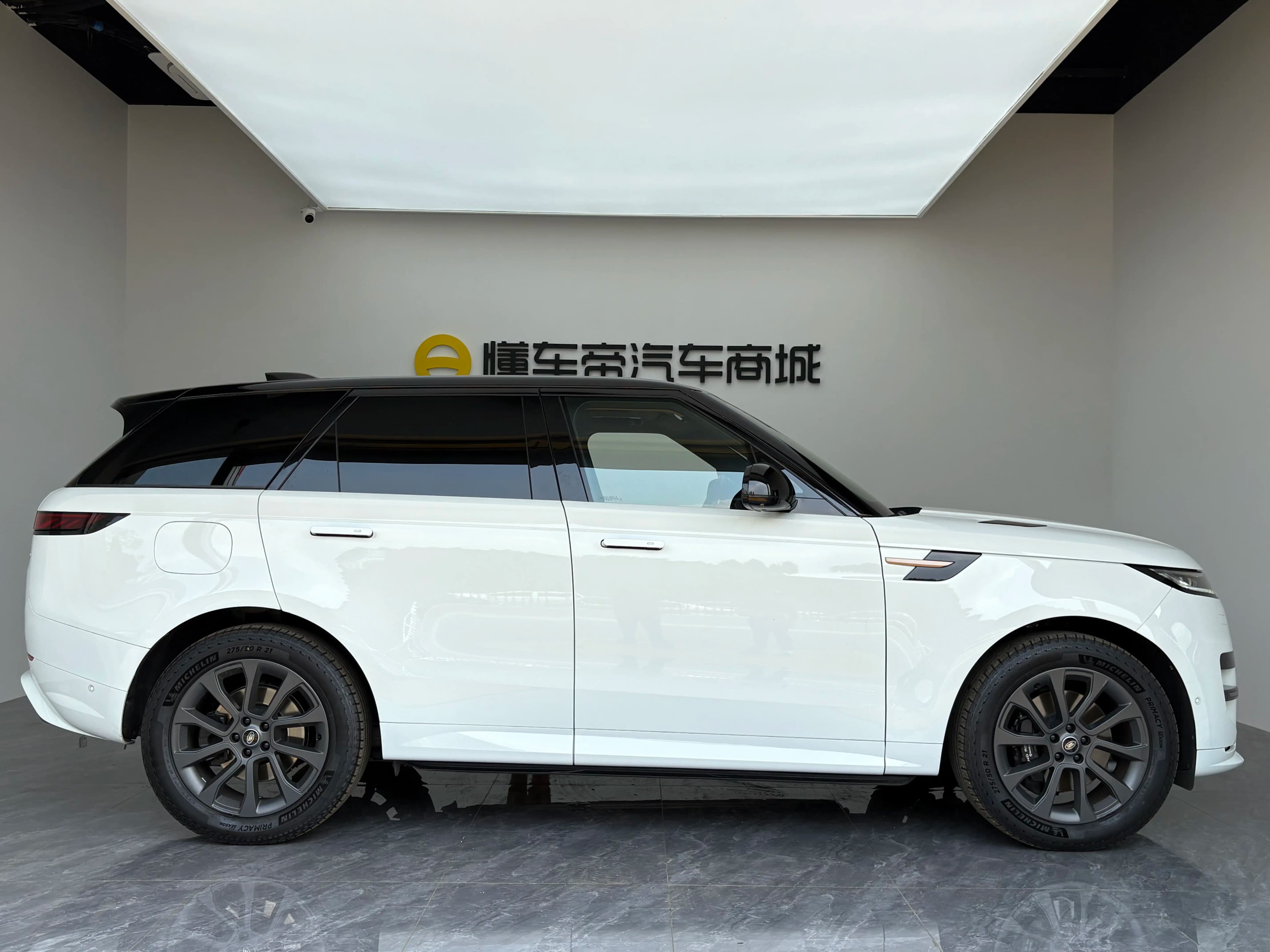 Land Rover Range Rover Sport 2023 г. 24327 км. — фото 8
