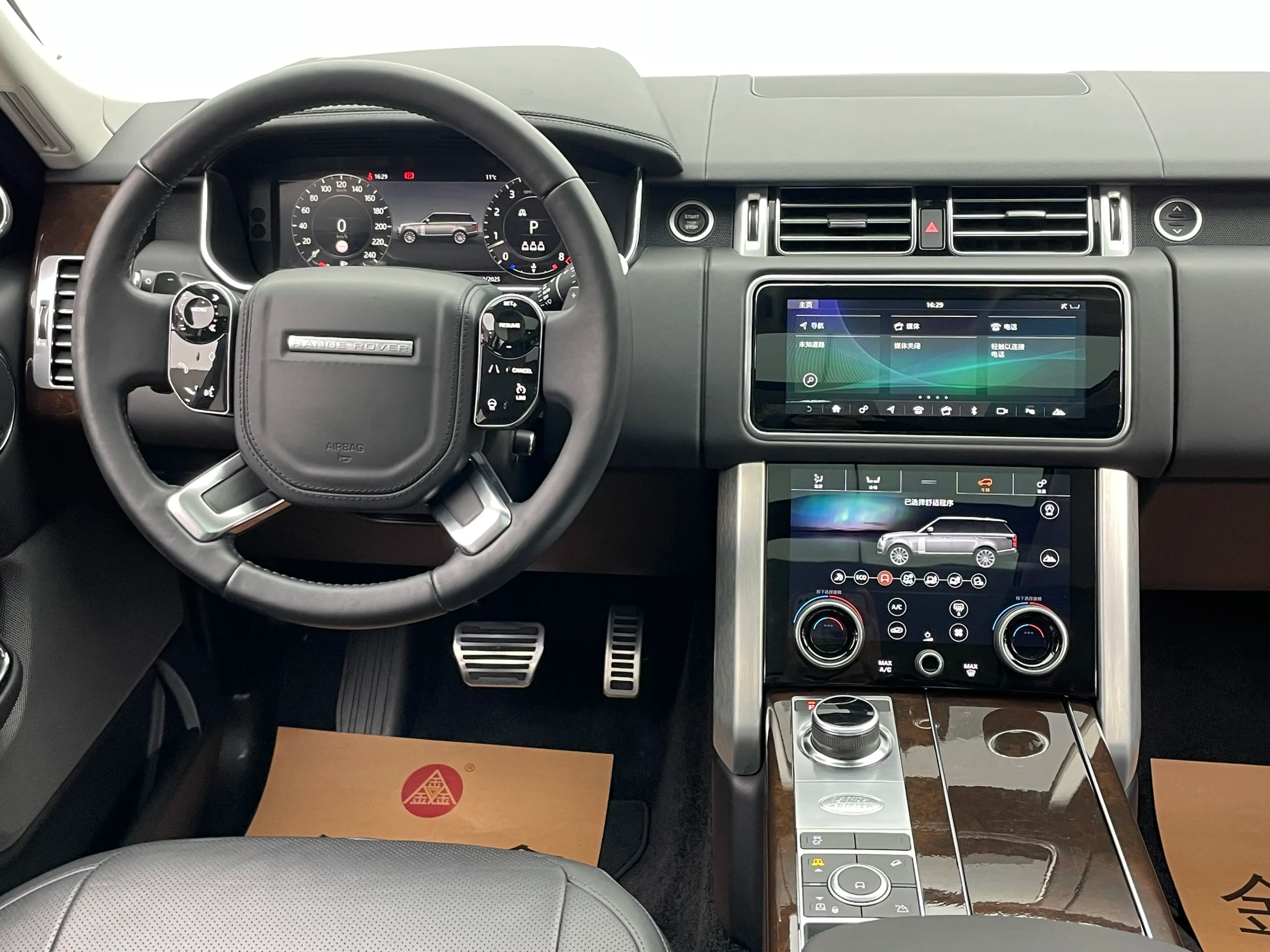 Land Rover Range rover 2022 г. 76050 км. — фото 29