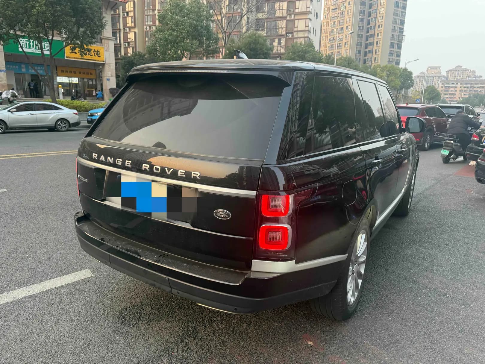 Land Rover Range rover 2021 г. 76051 км. — фото 2