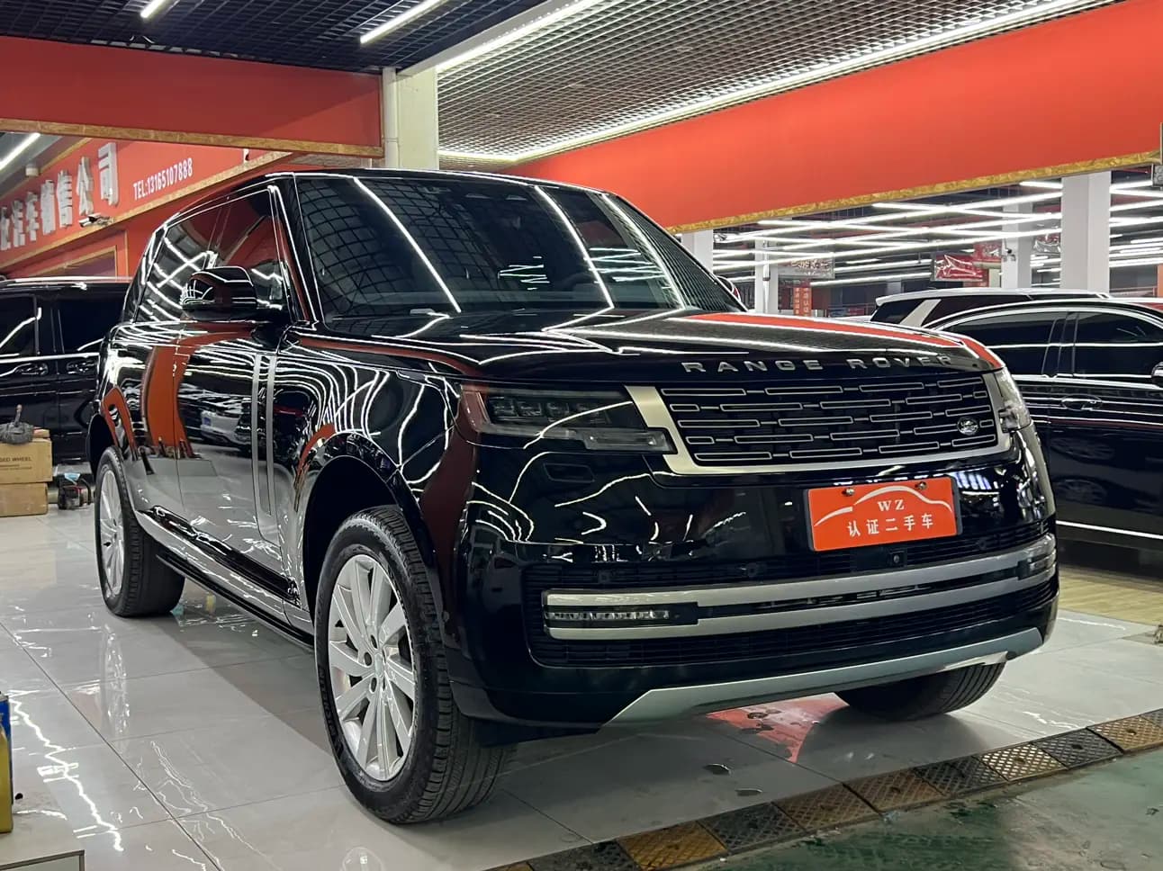 Land Rover Range rover 2024 г. 60054 км. — фото 3