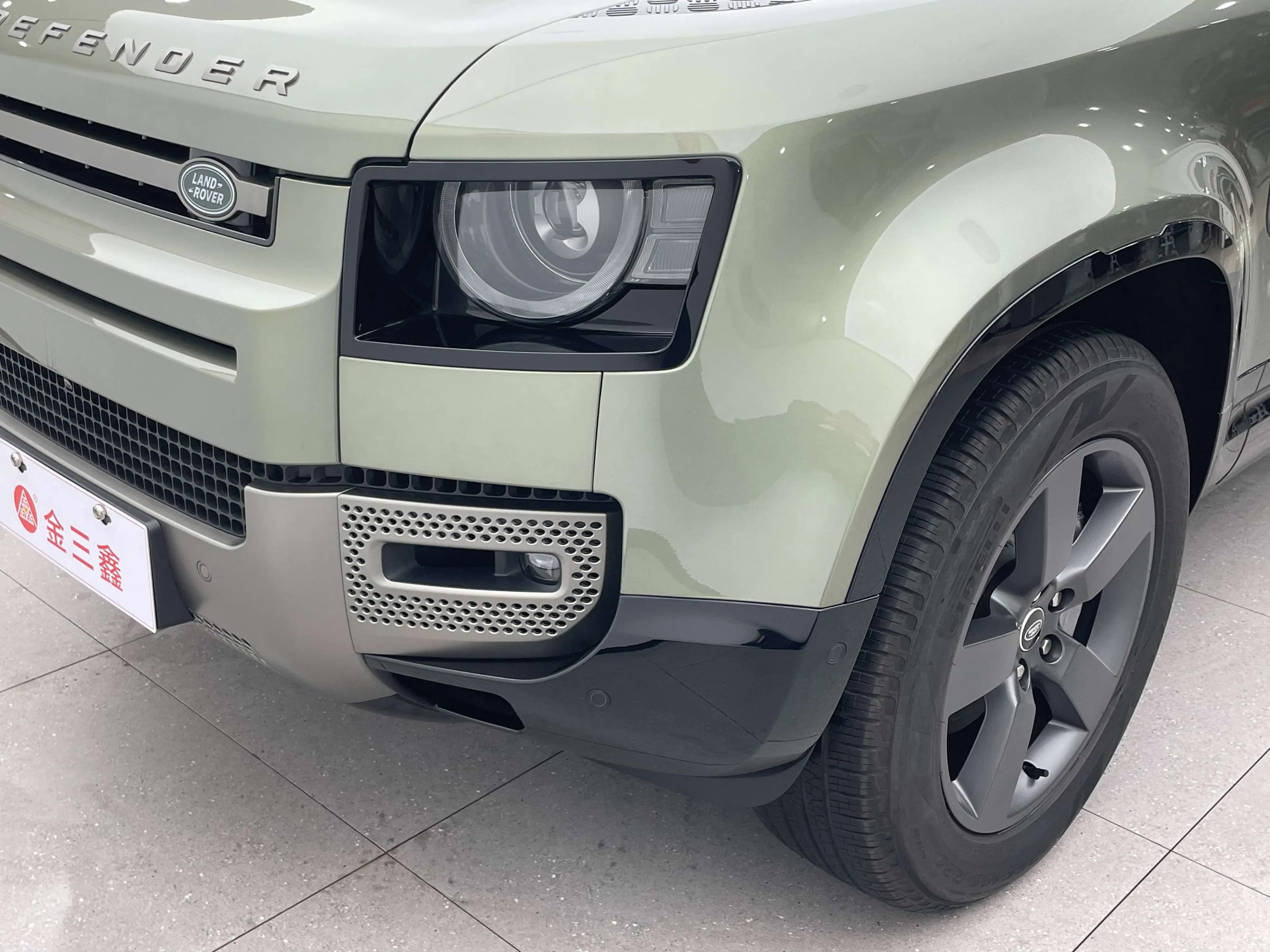 Land Rover Guard 2025 г. — фото 6