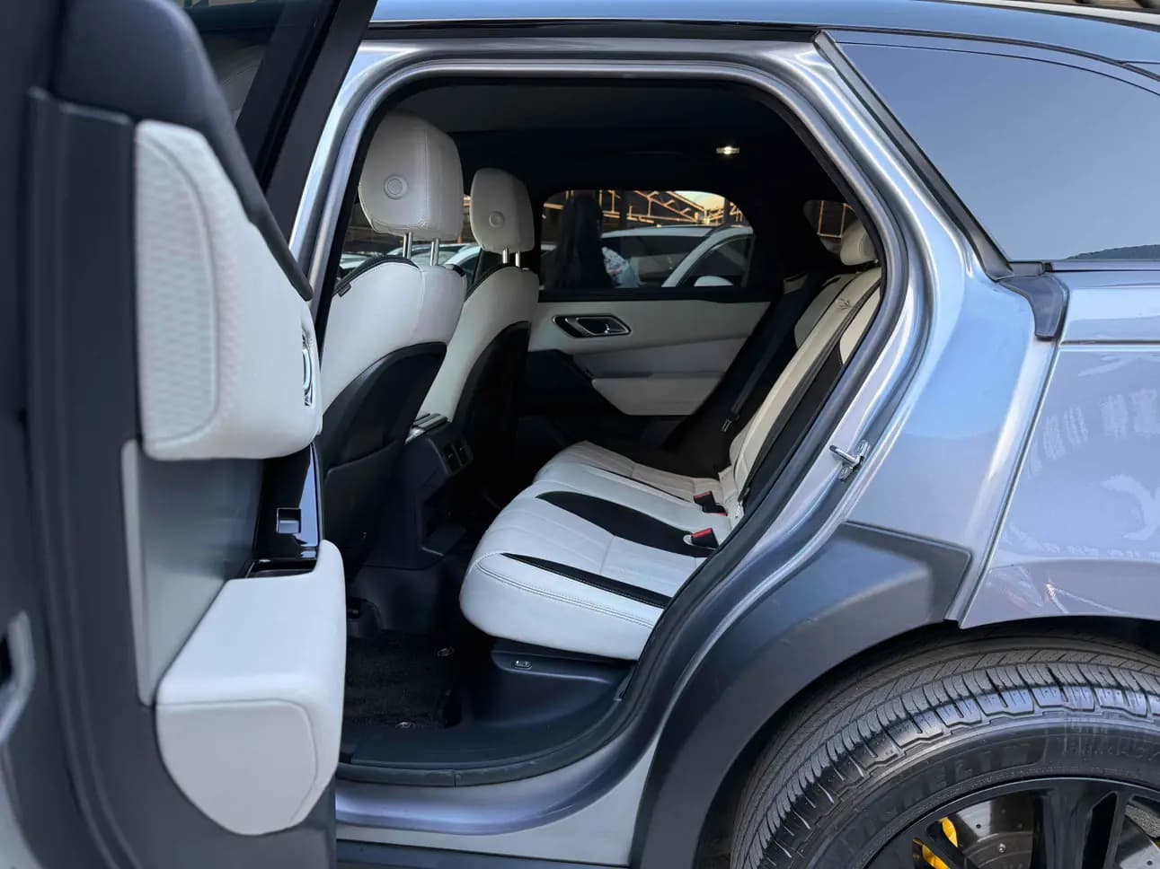 Land Rover Range Rover Velar 2022 г. 125089 км. — фото 19