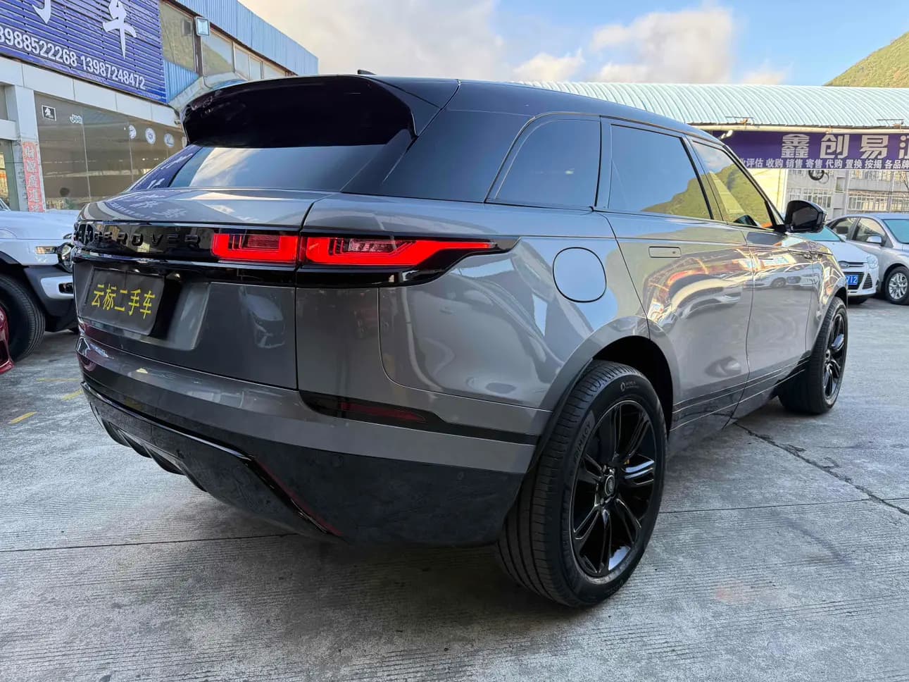 Land Rover Range Rover Velar 2022 г. 125089 км. — фото 4