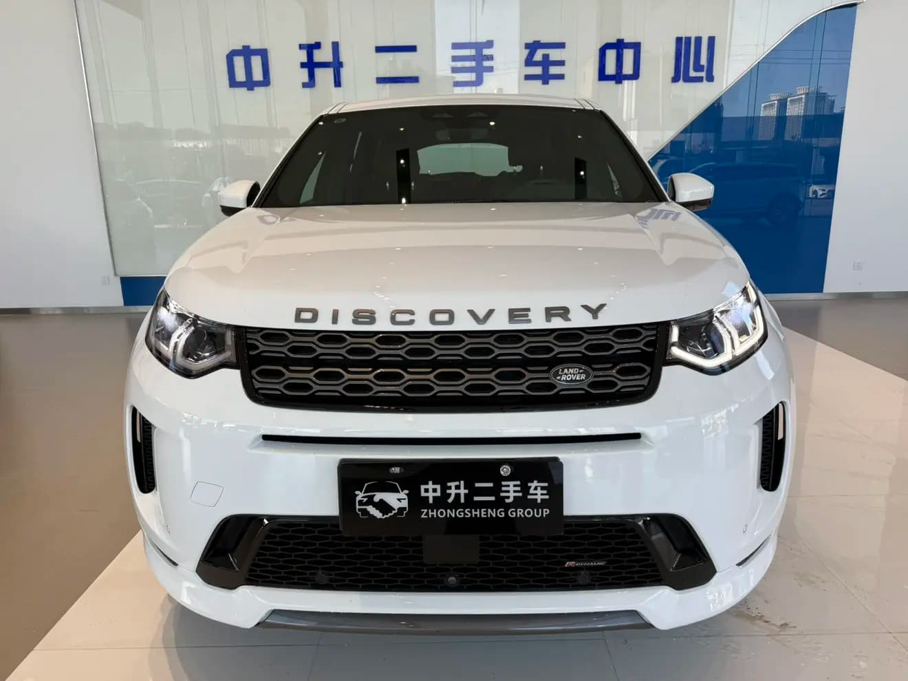 Land Rover Discover Sports 2023 г. 19024 км. — фото 2