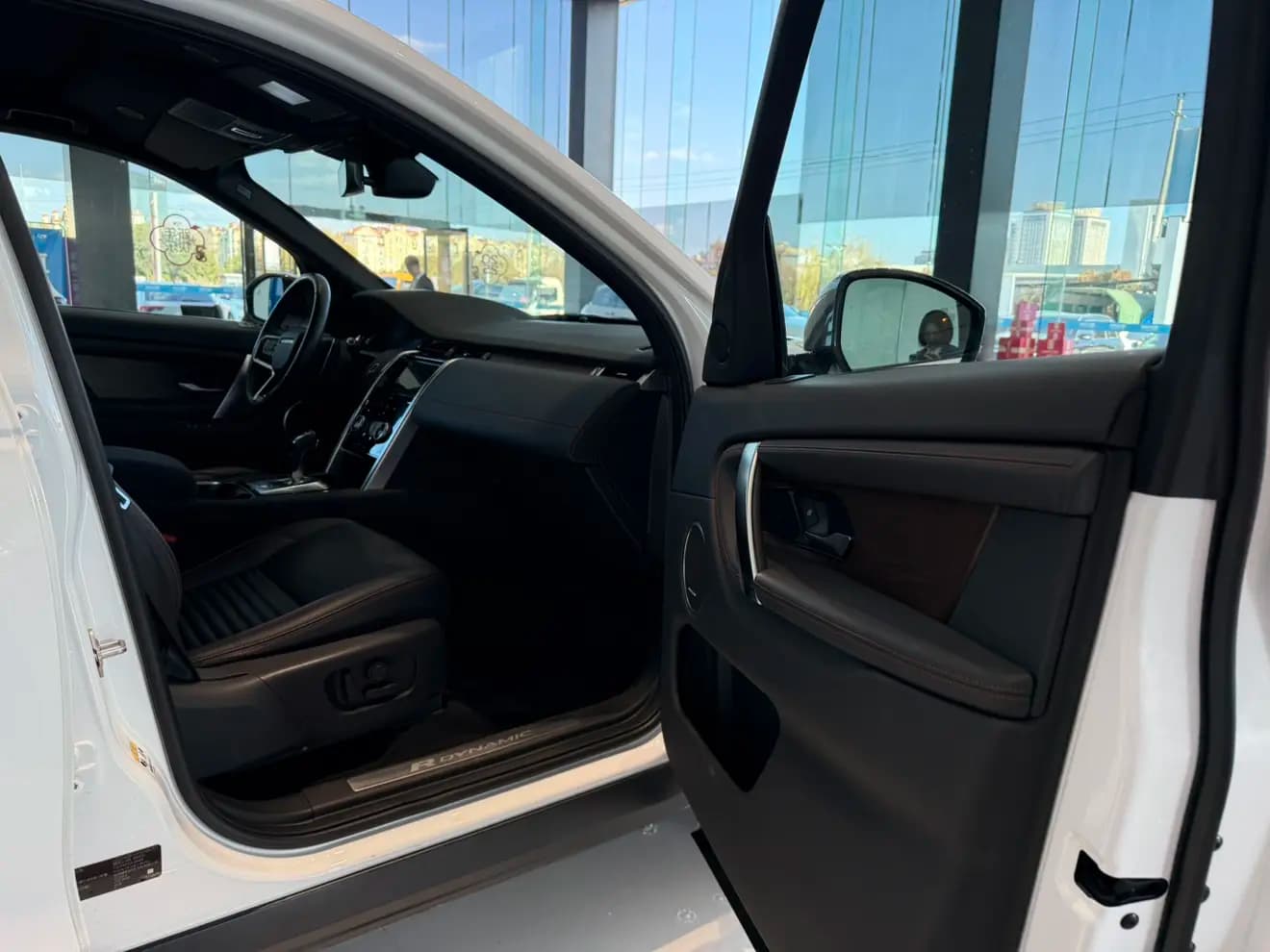 Land Rover Discover Sports 2023 г. 19024 км. — фото 19