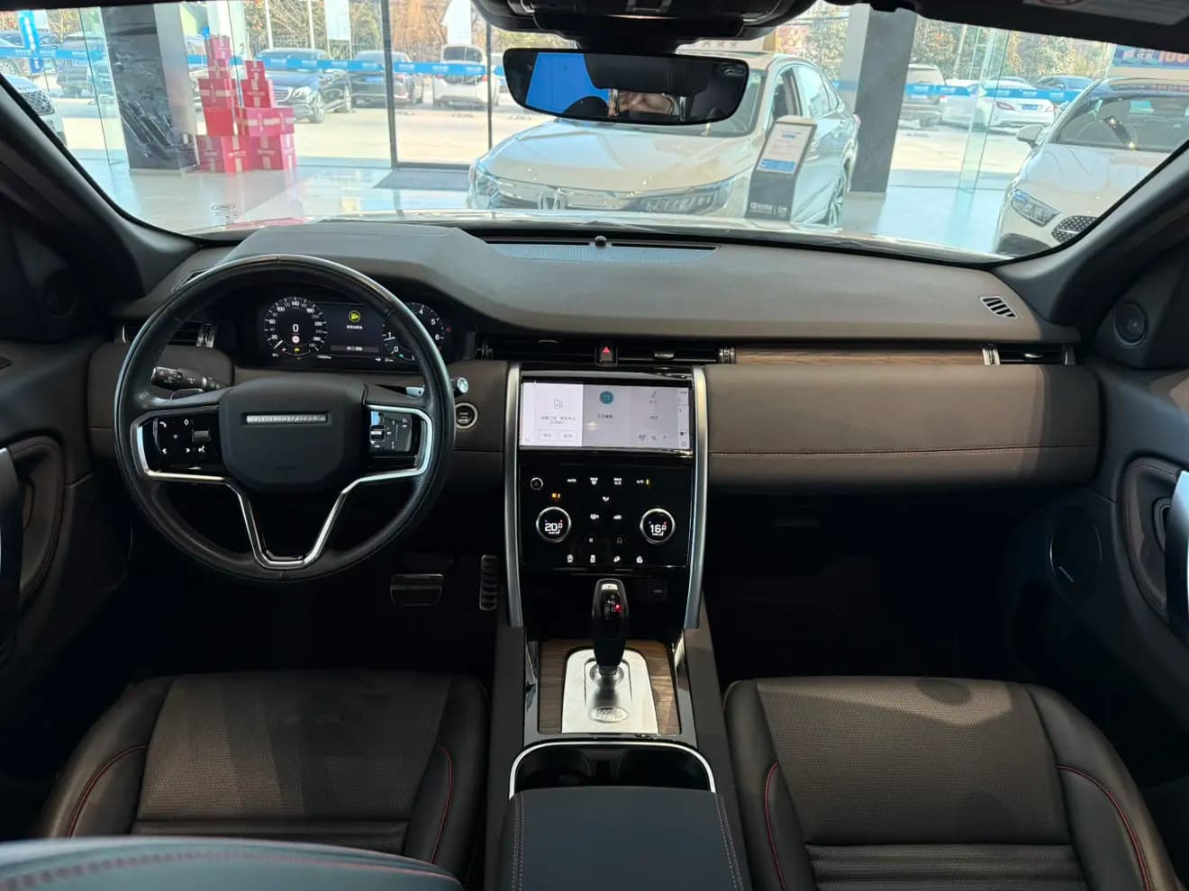 Land Rover Discover Sports 2023 г. 19024 км. — фото 28
