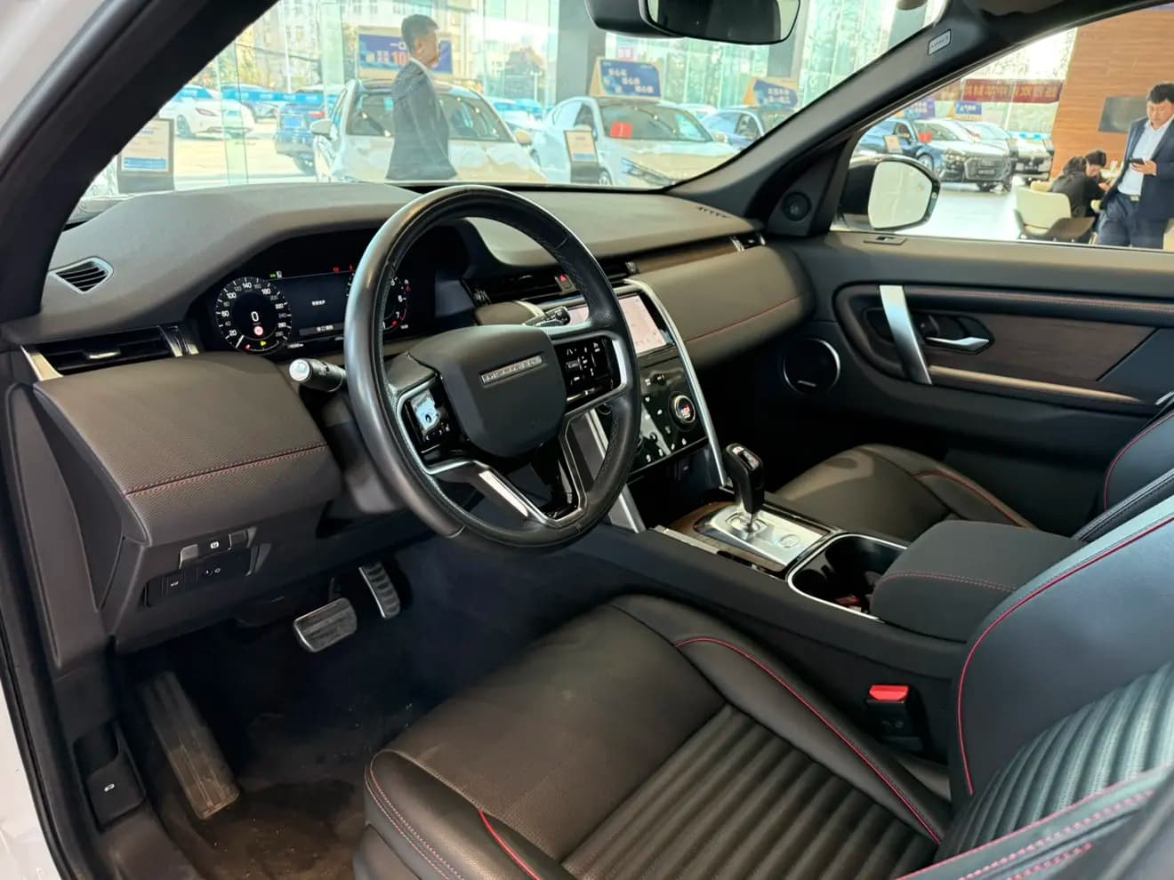 Land Rover Discover Sports 2023 г. 19024 км. — фото 29