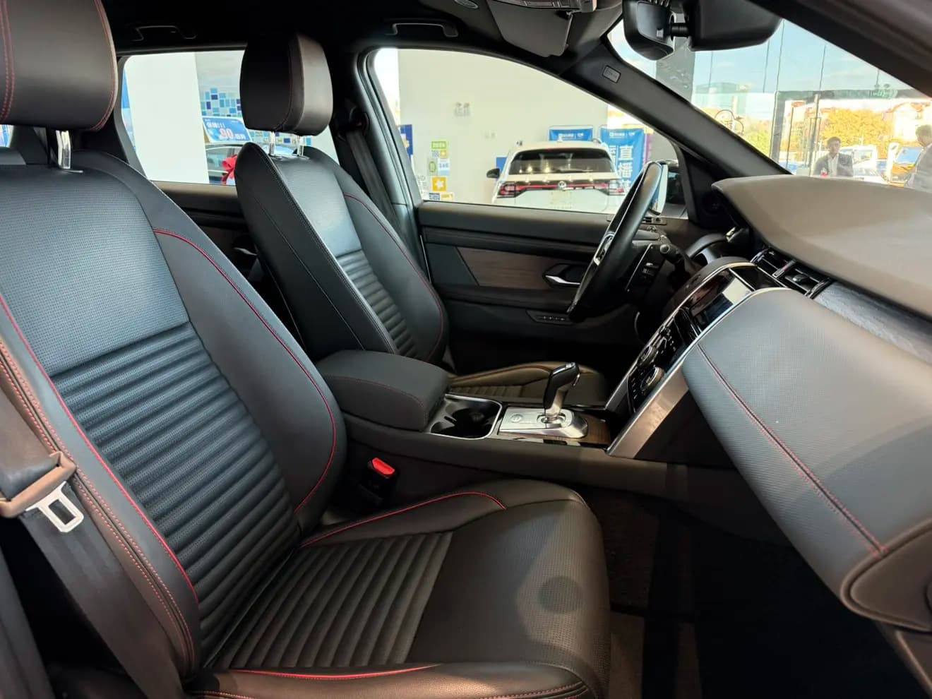 Land Rover Discover Sports 2023 г. 19024 км. — фото 31