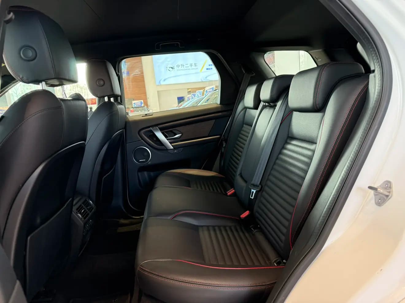 Land Rover Discover Sports 2023 г. 19024 км. — фото 34
